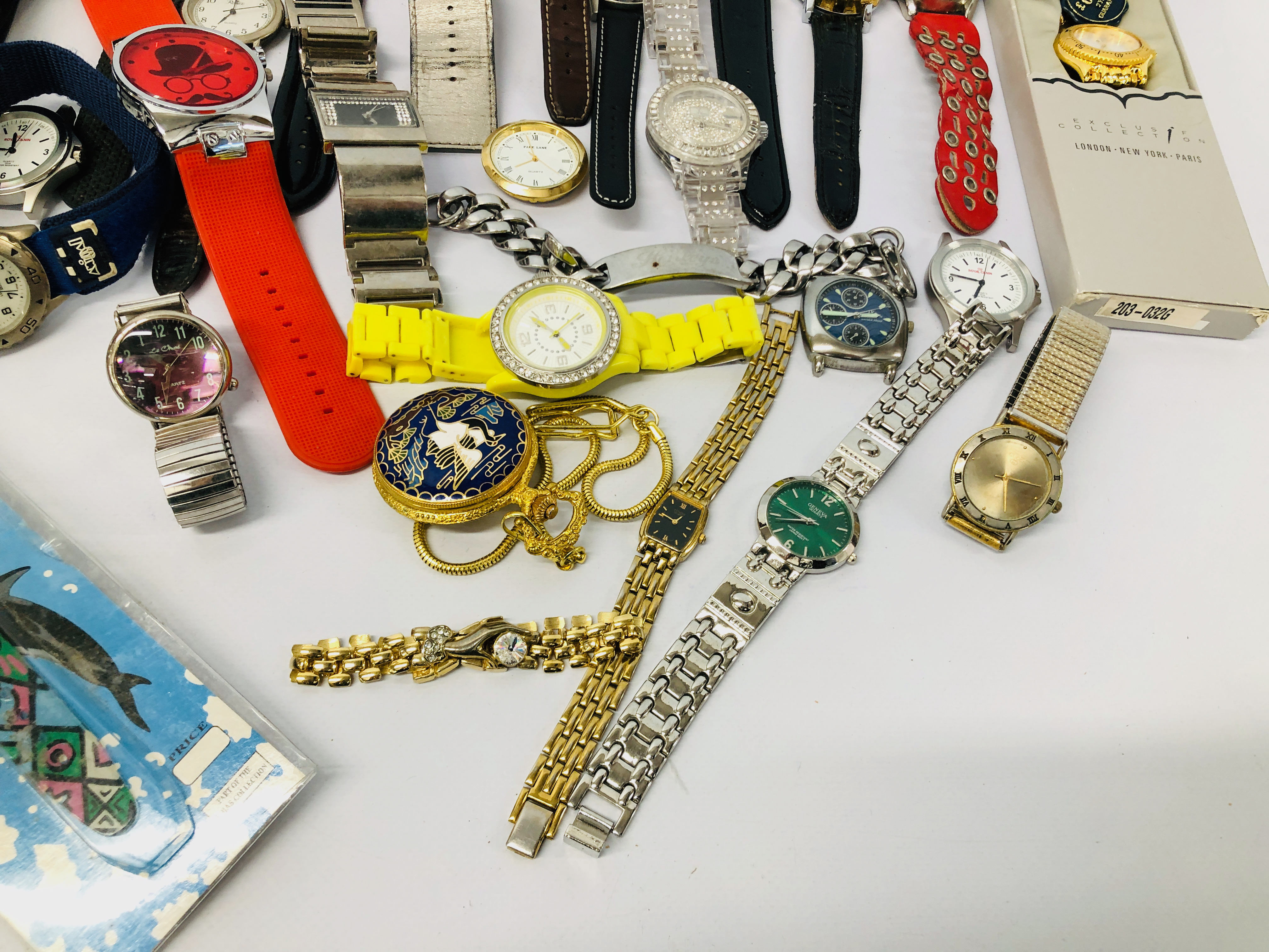 COLLECTION OF ASSORTED LADIES AND GENTS WRIST WATCHES ETC. - Image 7 of 11