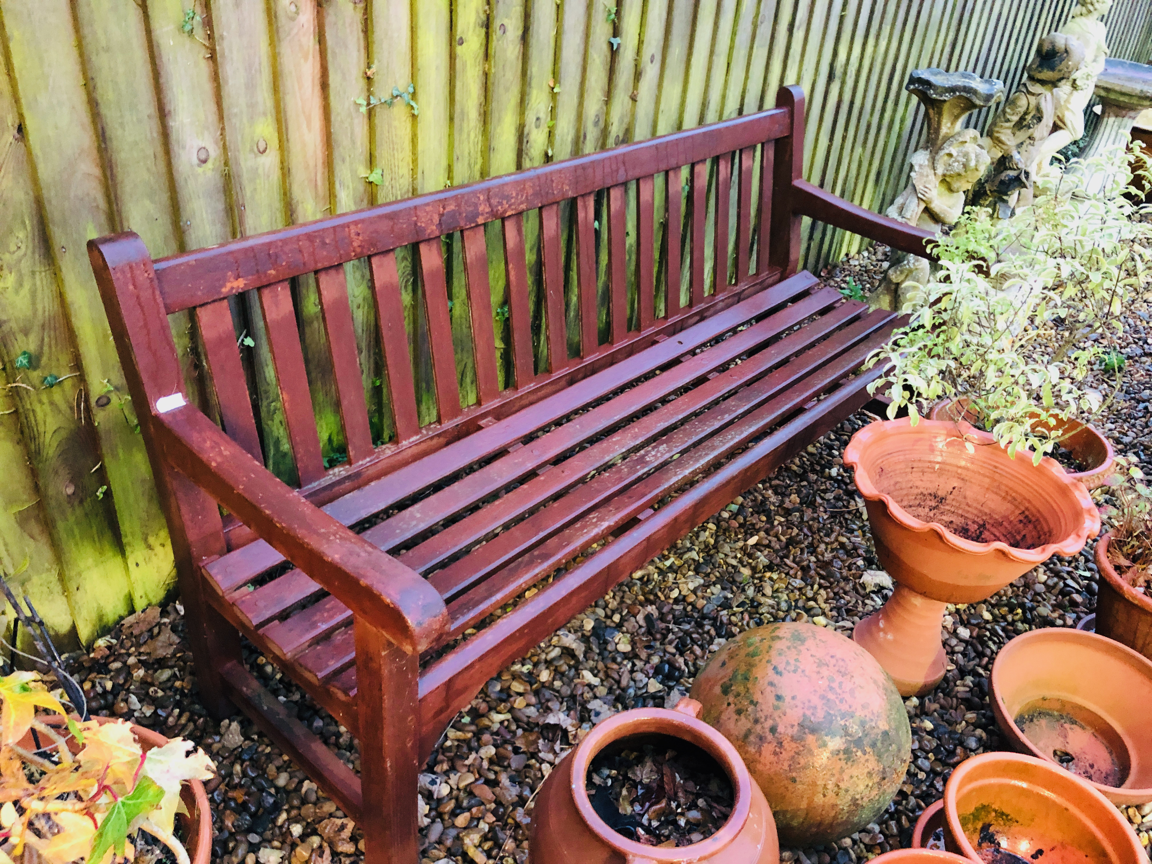 A HARDWOOD GARDEN BENCH LENGTH 183CM - Image 2 of 2