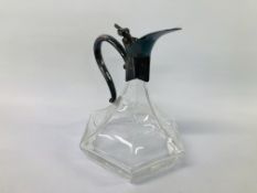 CLEAR GLASS PORT DECANTER,