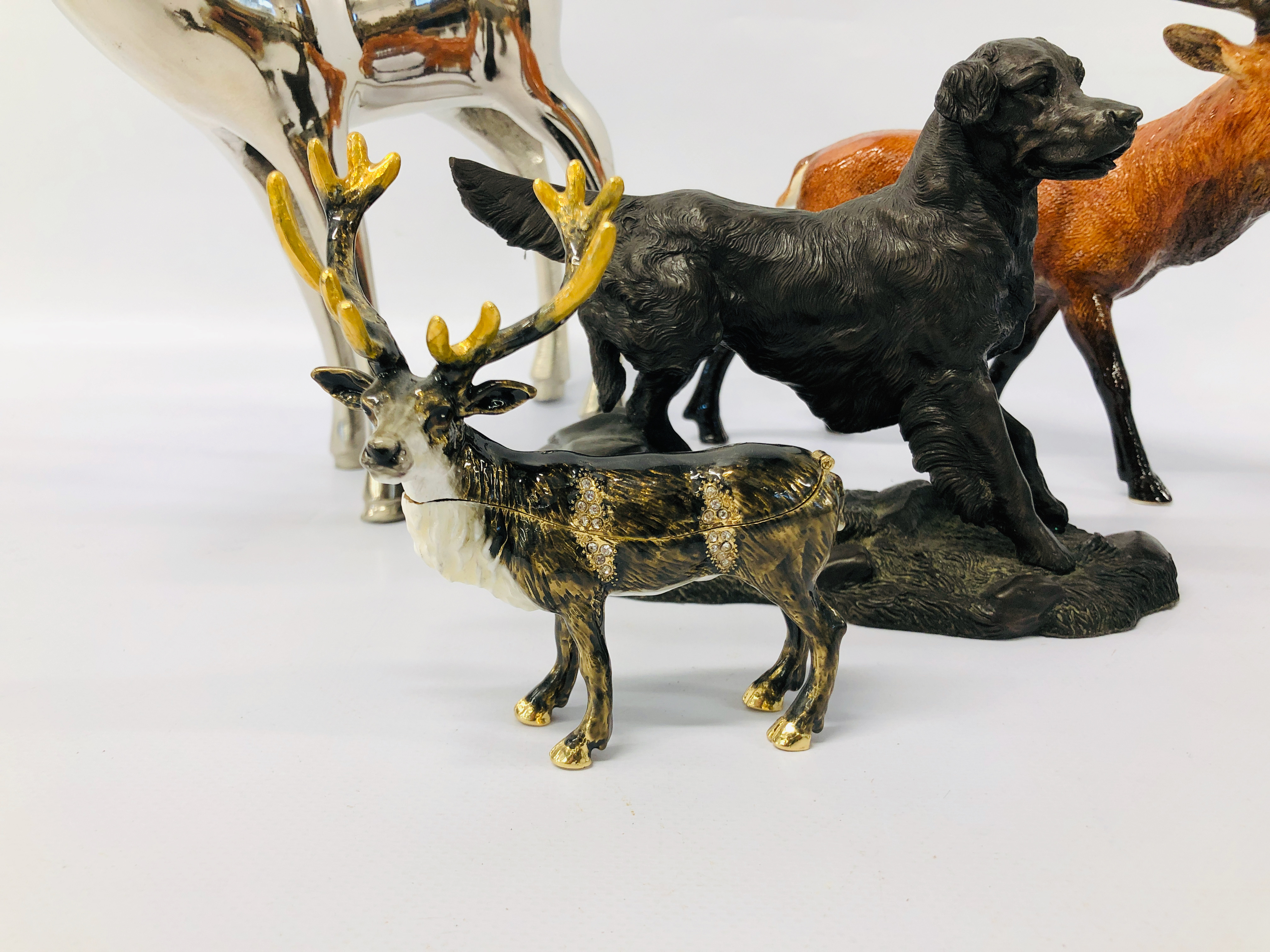 STAGG ORNAMENT, BRONZE EFFECT DOG, ENAMELED STAGG TRINKET, - Image 3 of 8