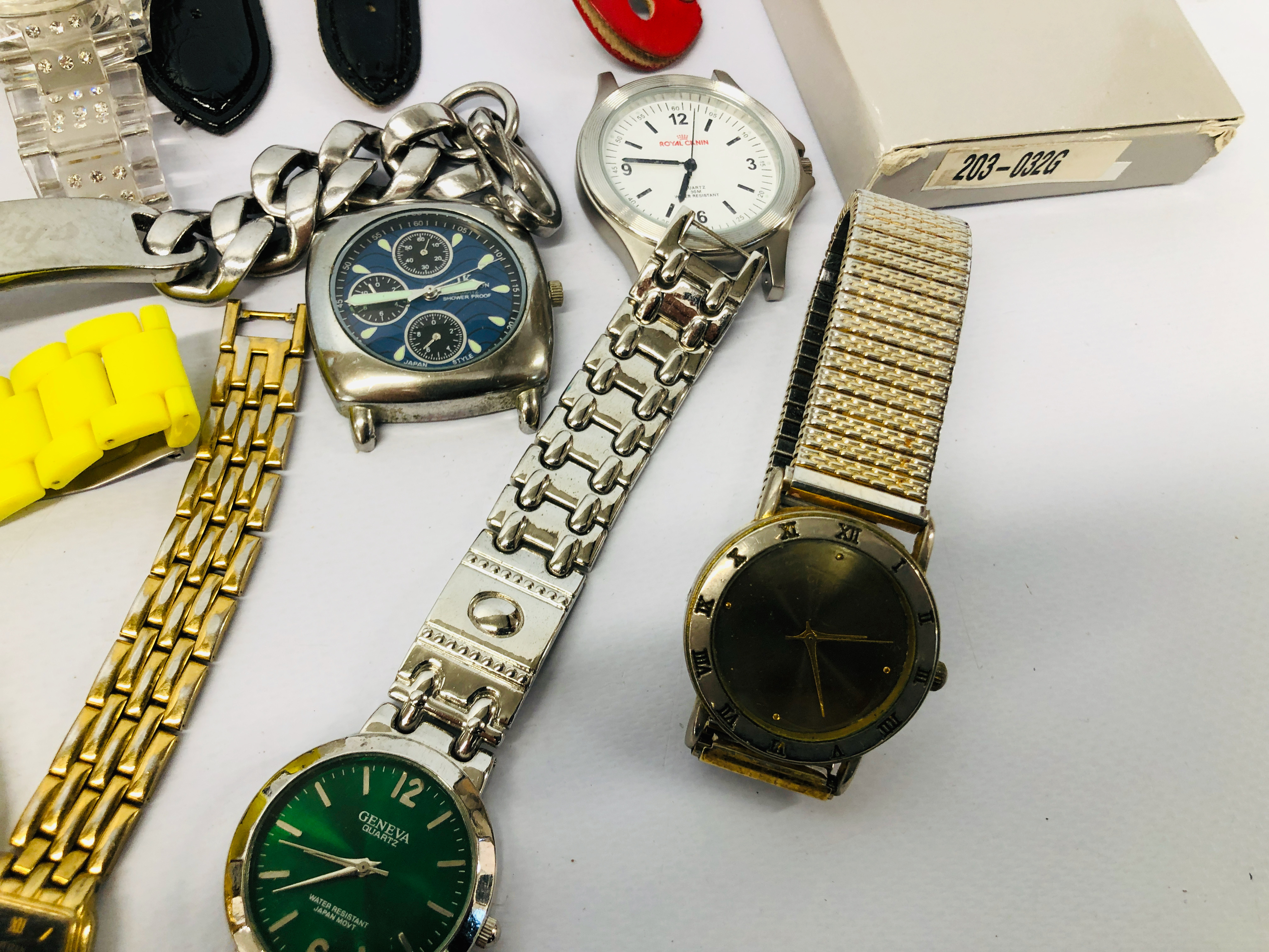 COLLECTION OF ASSORTED LADIES AND GENTS WRIST WATCHES ETC. - Image 9 of 11