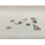 8 X PAIRS OF ASSORTED DESIGNER SILVER EARRINGS TO INCLUDE PEARL AND OPAL ETC.