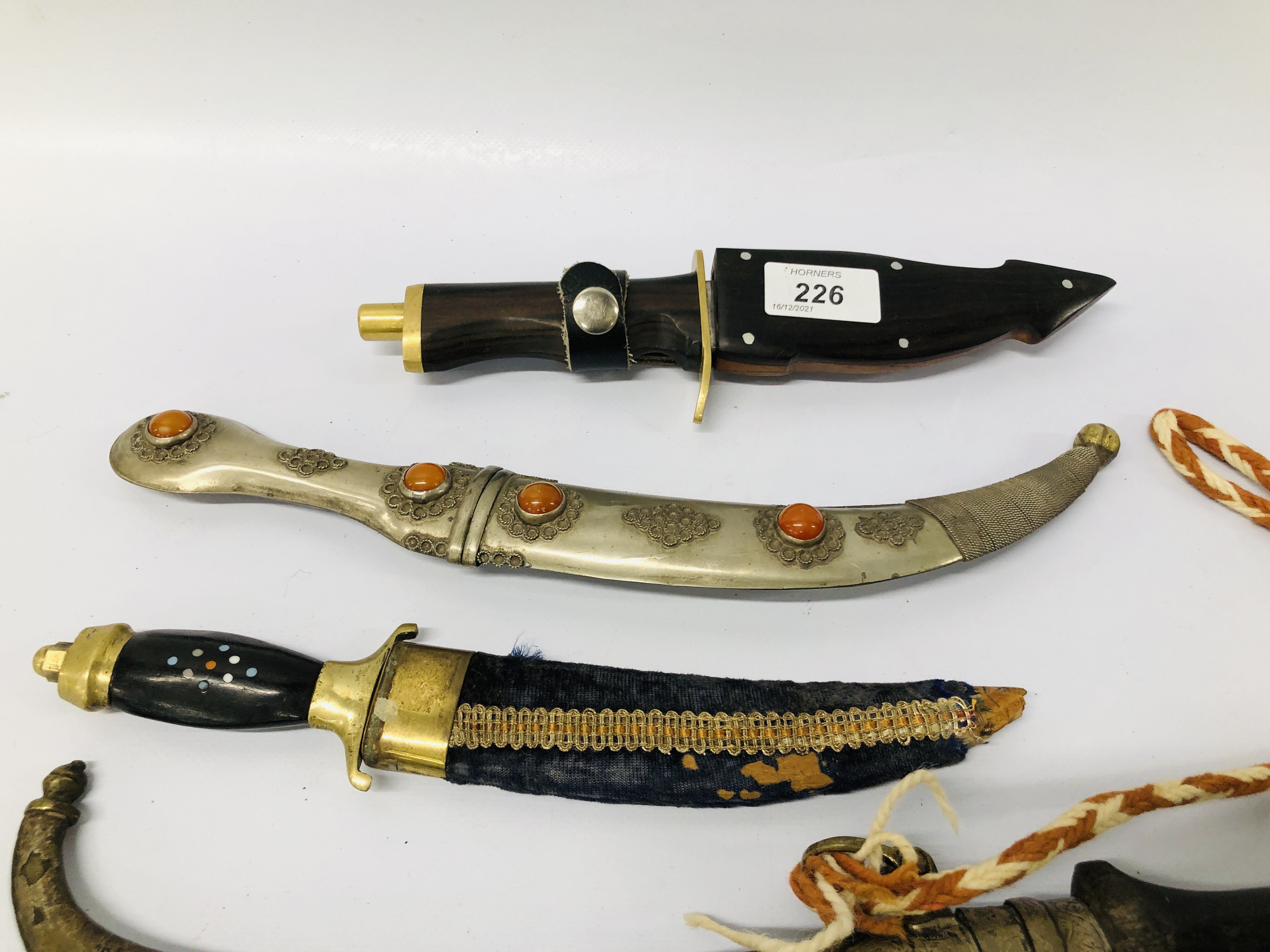 A COLLECTION OF EIGHT VARIOUS DECORATIVE MAINLY EASTERN DAGGERS - Image 2 of 9
