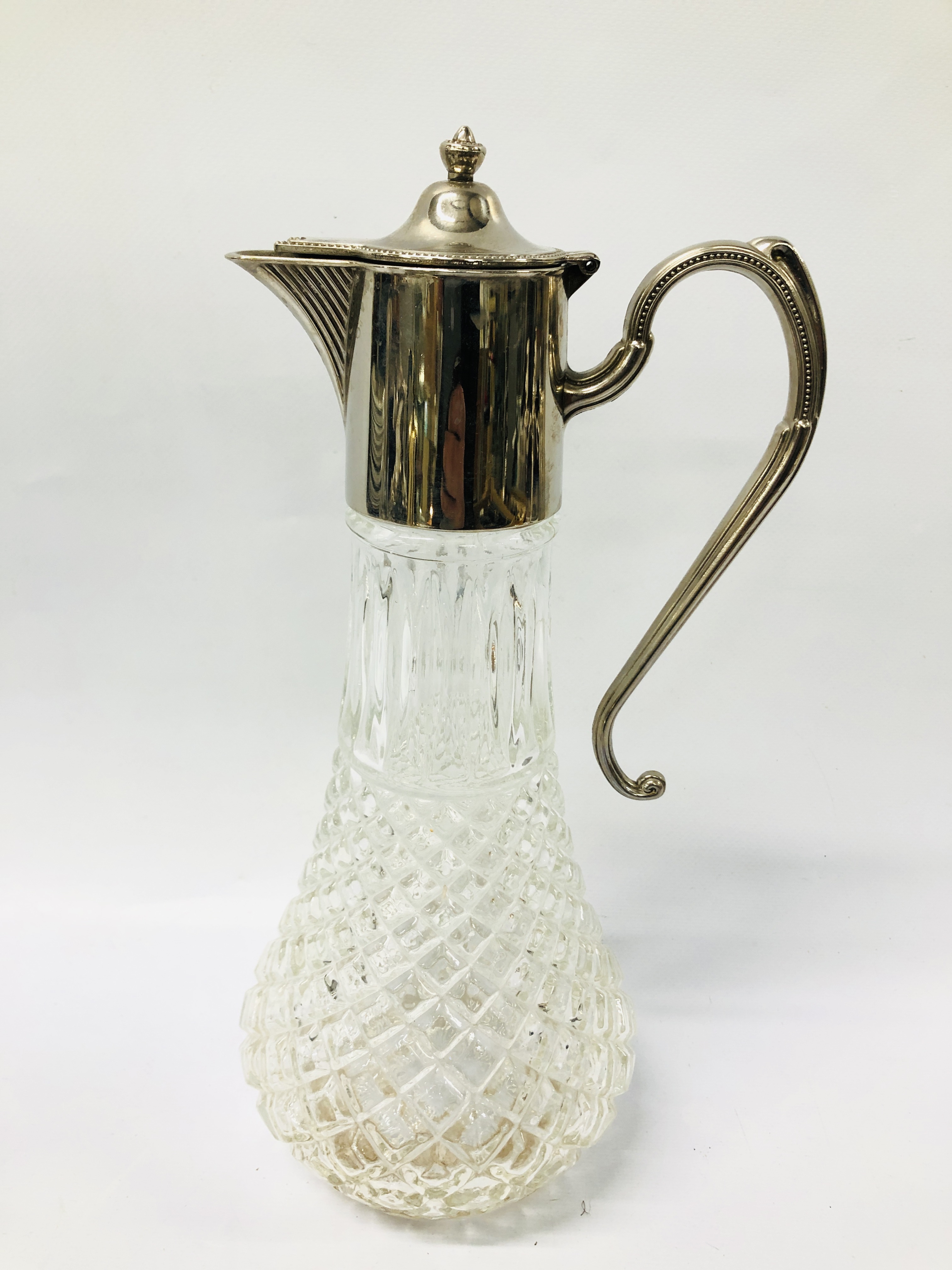 A SILVER PLATED DECANTER FASHIONED AS DUCK, A SILVER PLATED DECANTER FASHIONED AS DUCK, - Image 20 of 24