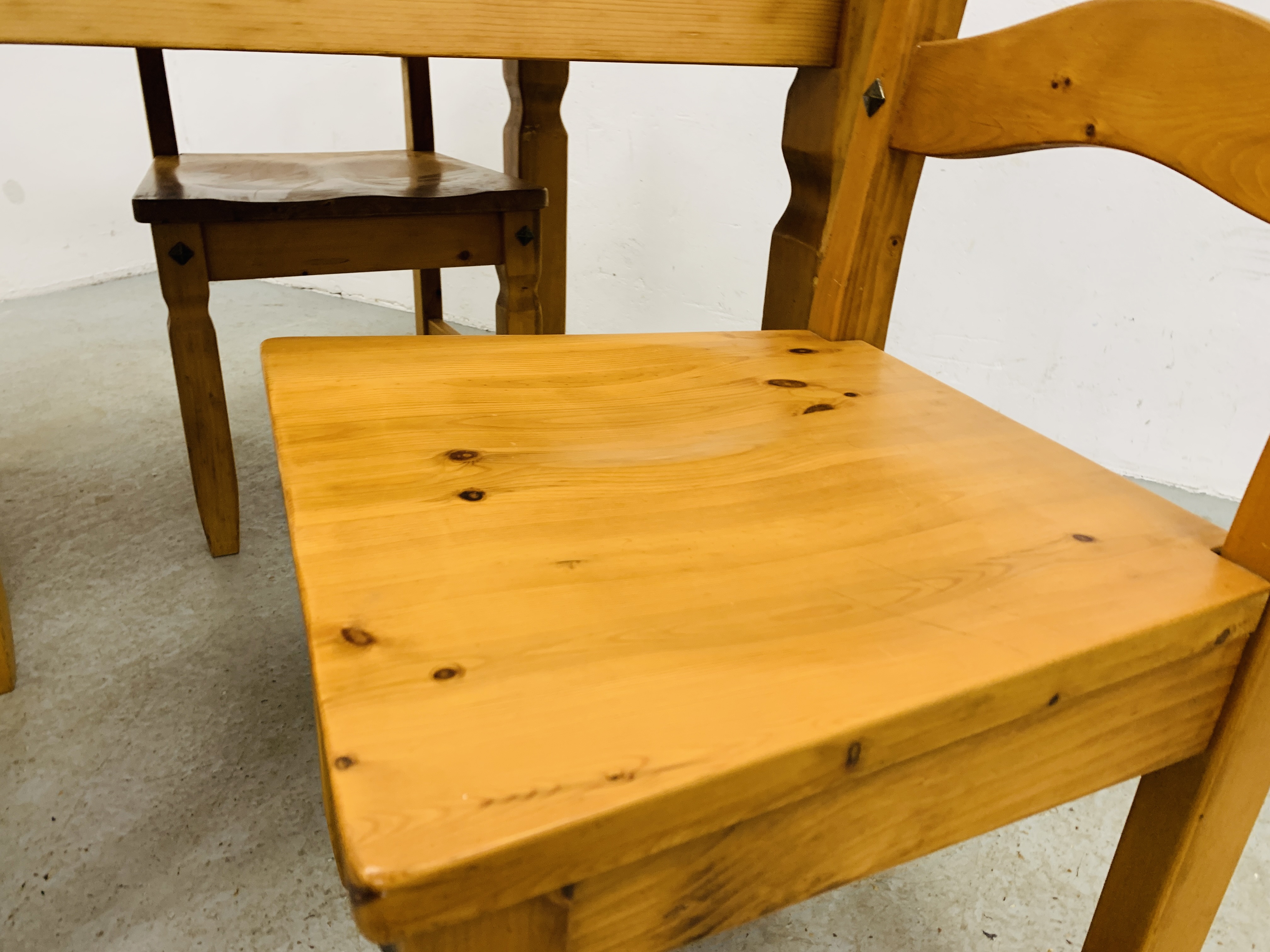 TRADITIONAL PINE KITCHEN / DINING TABLE AND 4 MATCHING CHAIRS (ORIGINALLY FROM "HOVELS") - Image 6 of 10