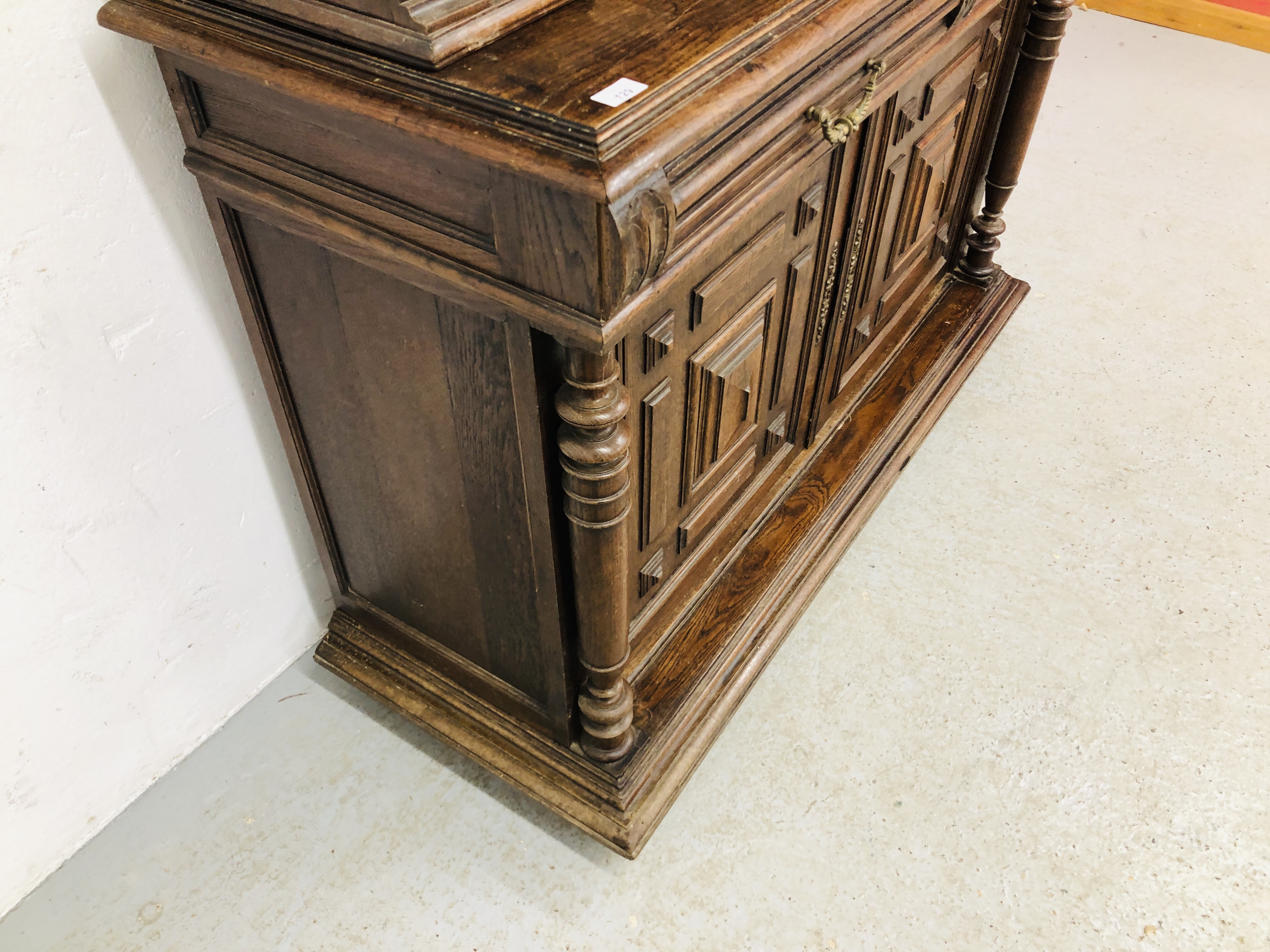 A FRENCH OAK DRESSER, THE UPPER SECTION HAVING THREE PANELLED DOORS, - Image 30 of 30