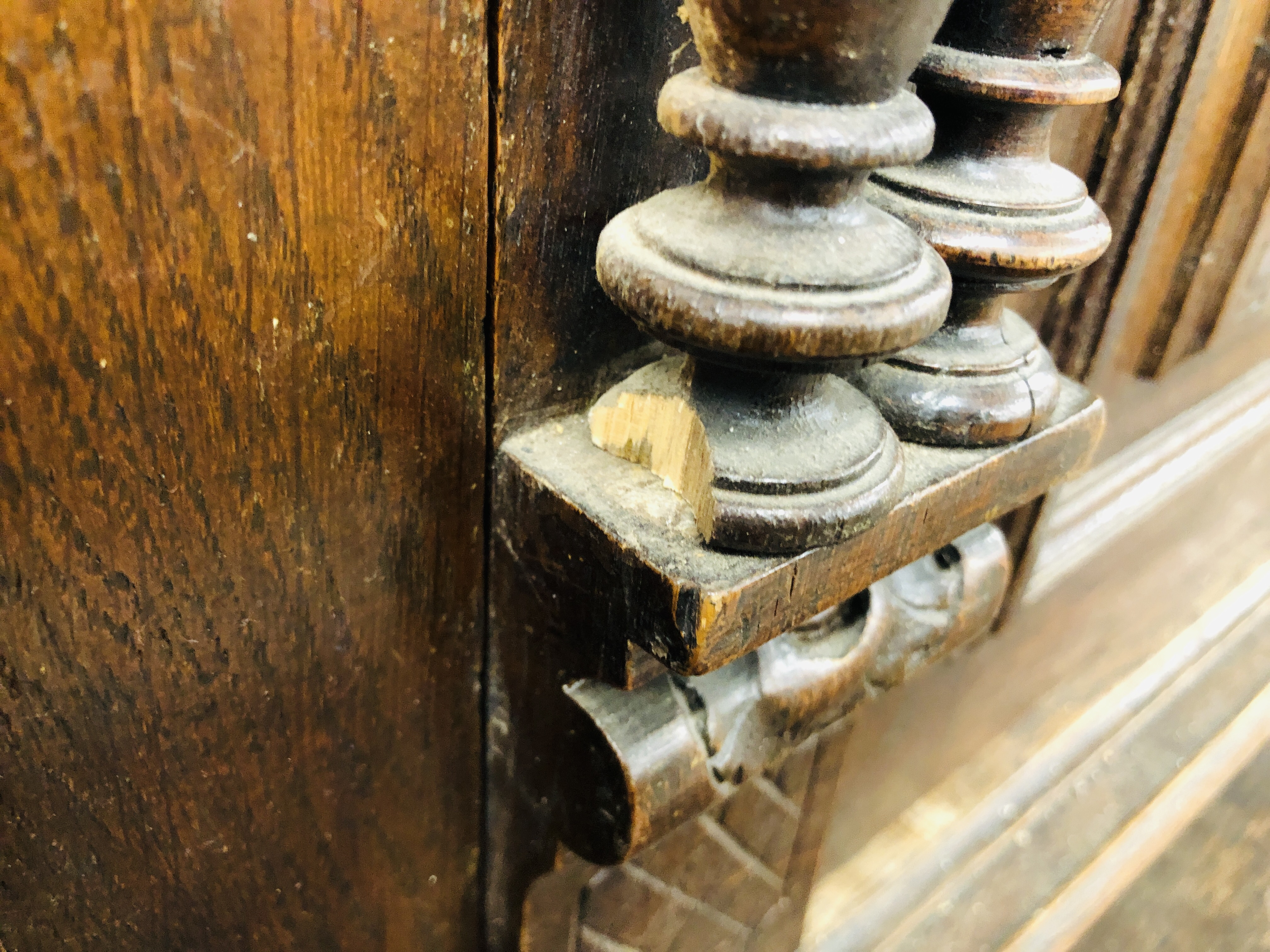 A FRENCH OAK DRESSER, THE UPPER SECTION HAVING THREE PANELLED DOORS, - Image 20 of 30