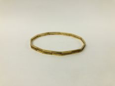 A 9CT GOLD BANGLE