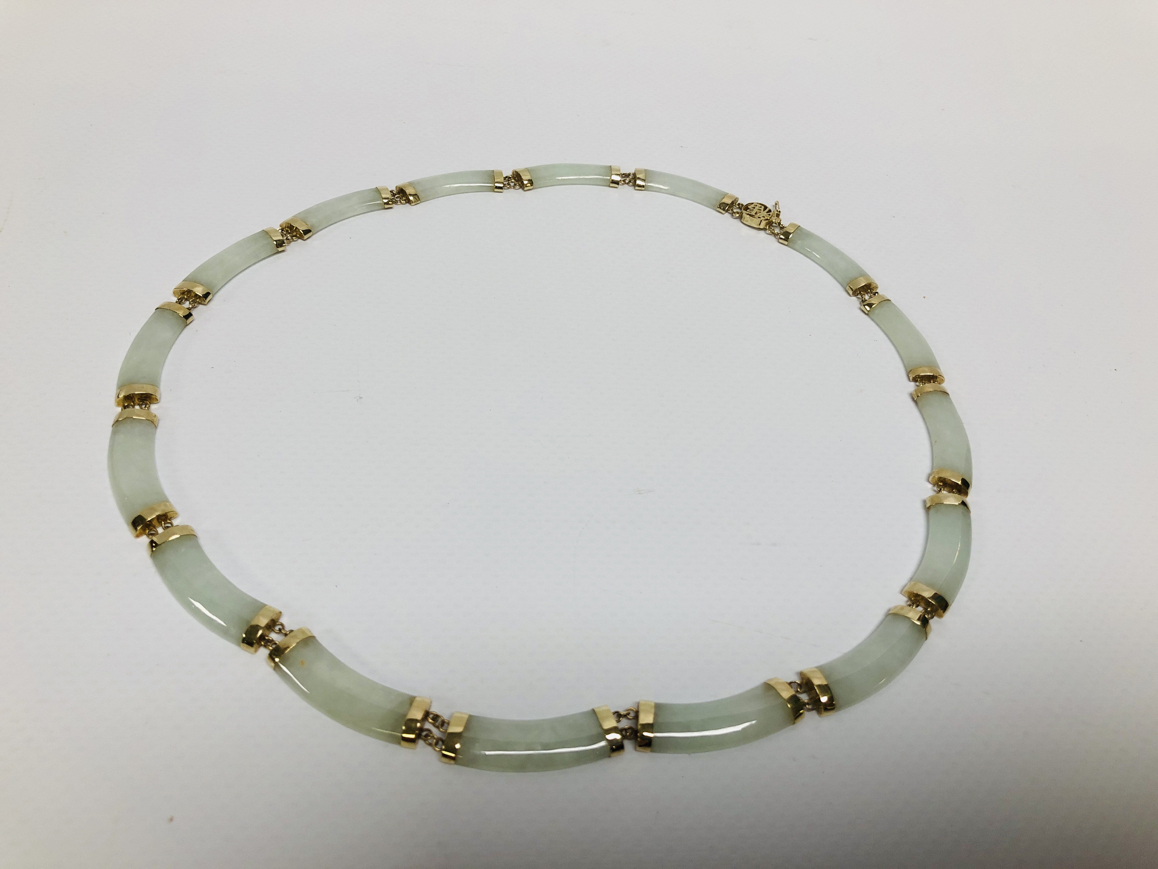 JADE NECKLACE THE LINKS AND CLASP 14CT GOLD ALONG WITH A JADE HINGED BANGLE THE CLASP AND HINGE - Image 2 of 7