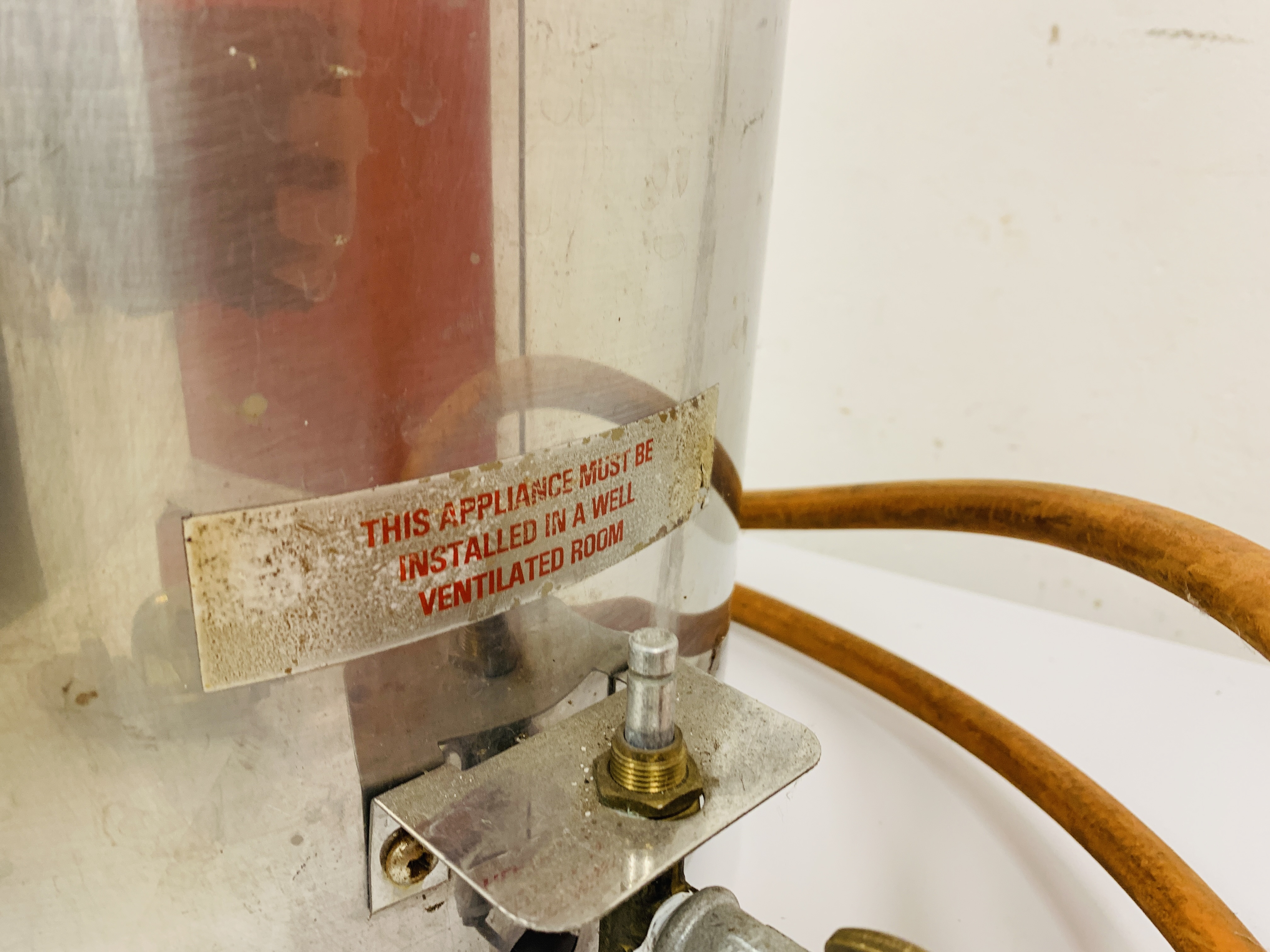 A STAINLESS STEEL DEAN CATERING GAS WATER BOILER - Image 5 of 6