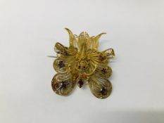 VINTAGE FILIGREE GILT METAL BUTTERFLY BROOCH,