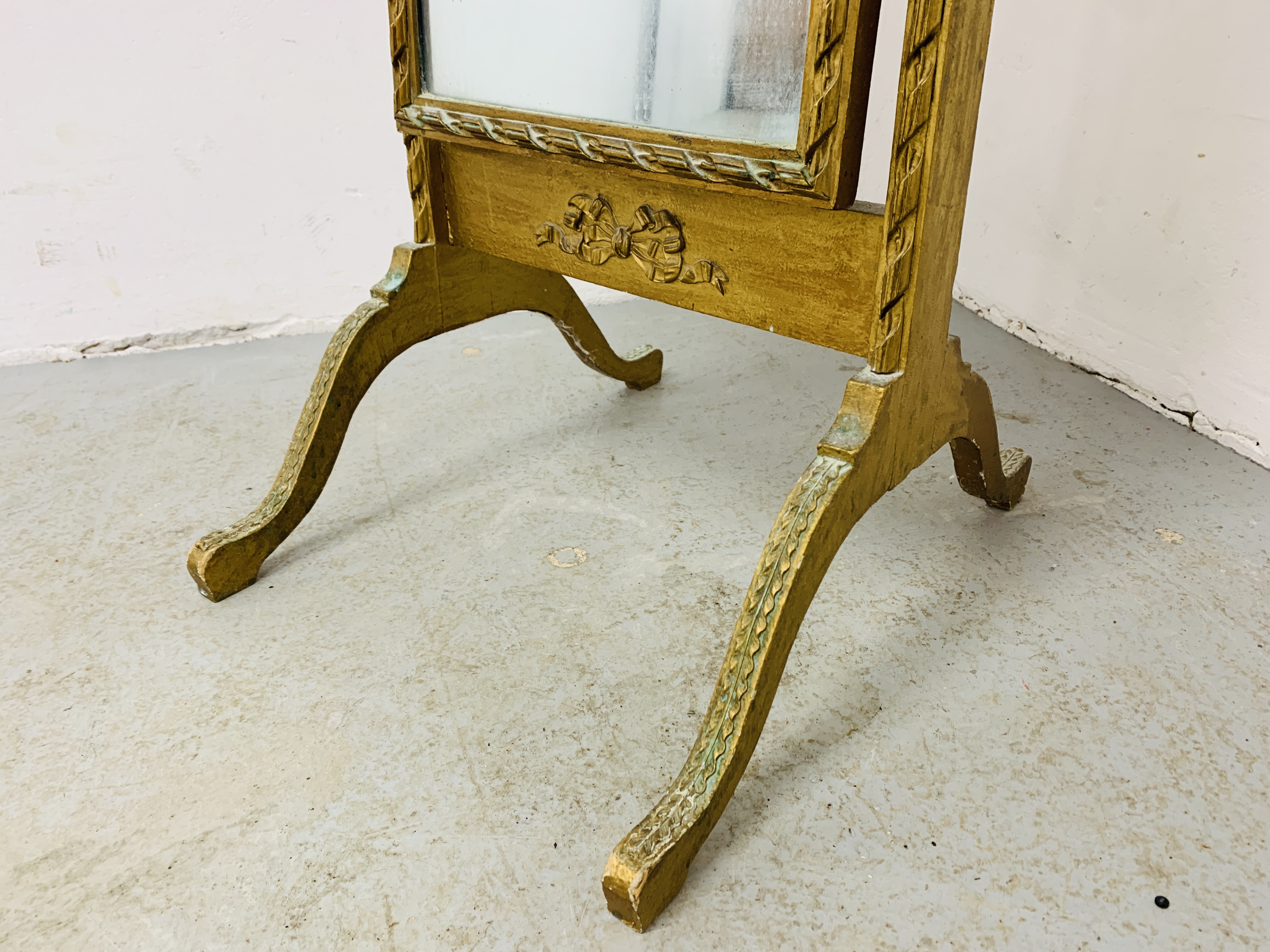 A GILT FRAMED CHEVAL MIRROR - Image 4 of 4