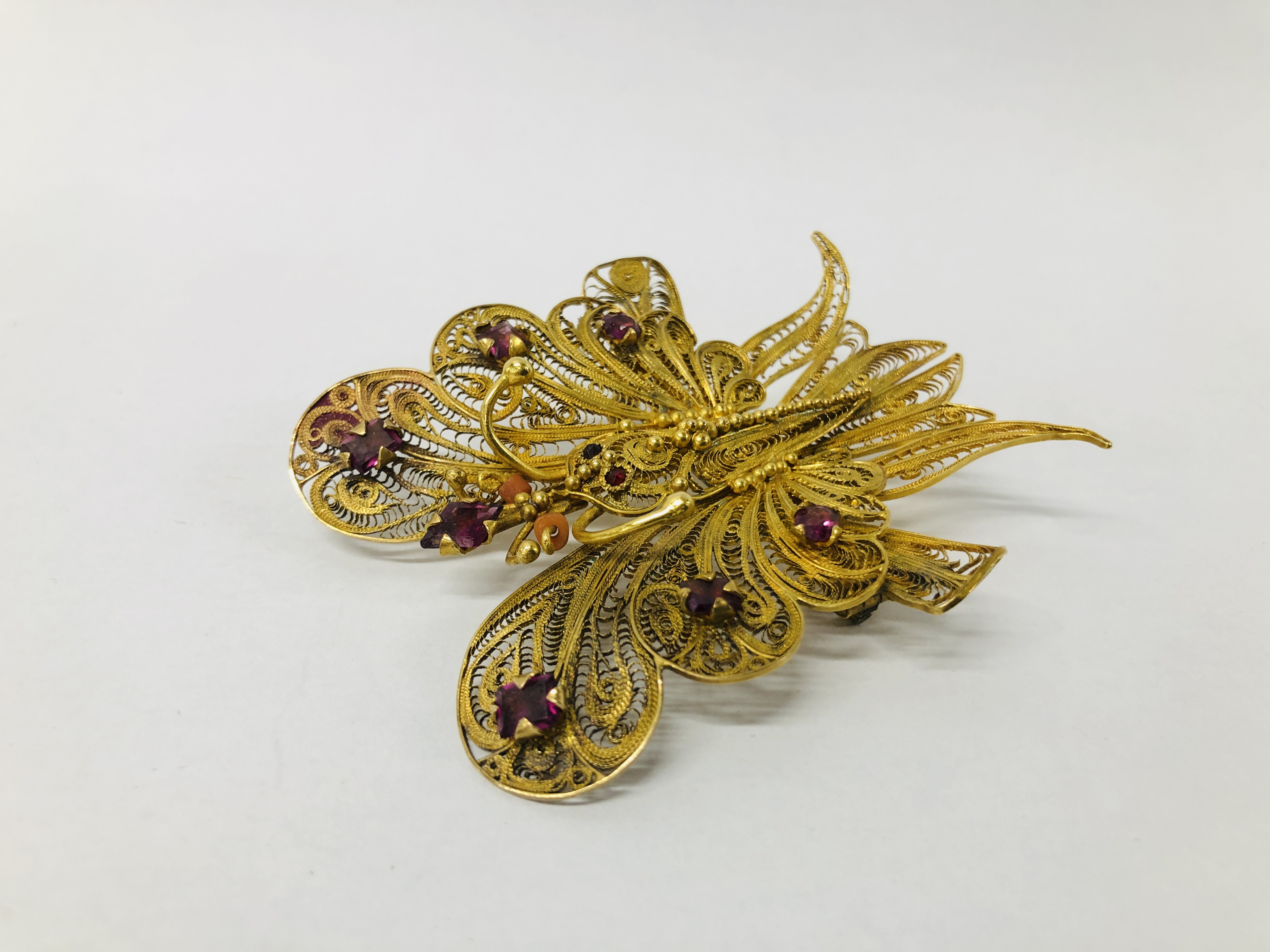 VINTAGE FILIGREE GILT METAL BUTTERFLY BROOCH, - Image 4 of 8