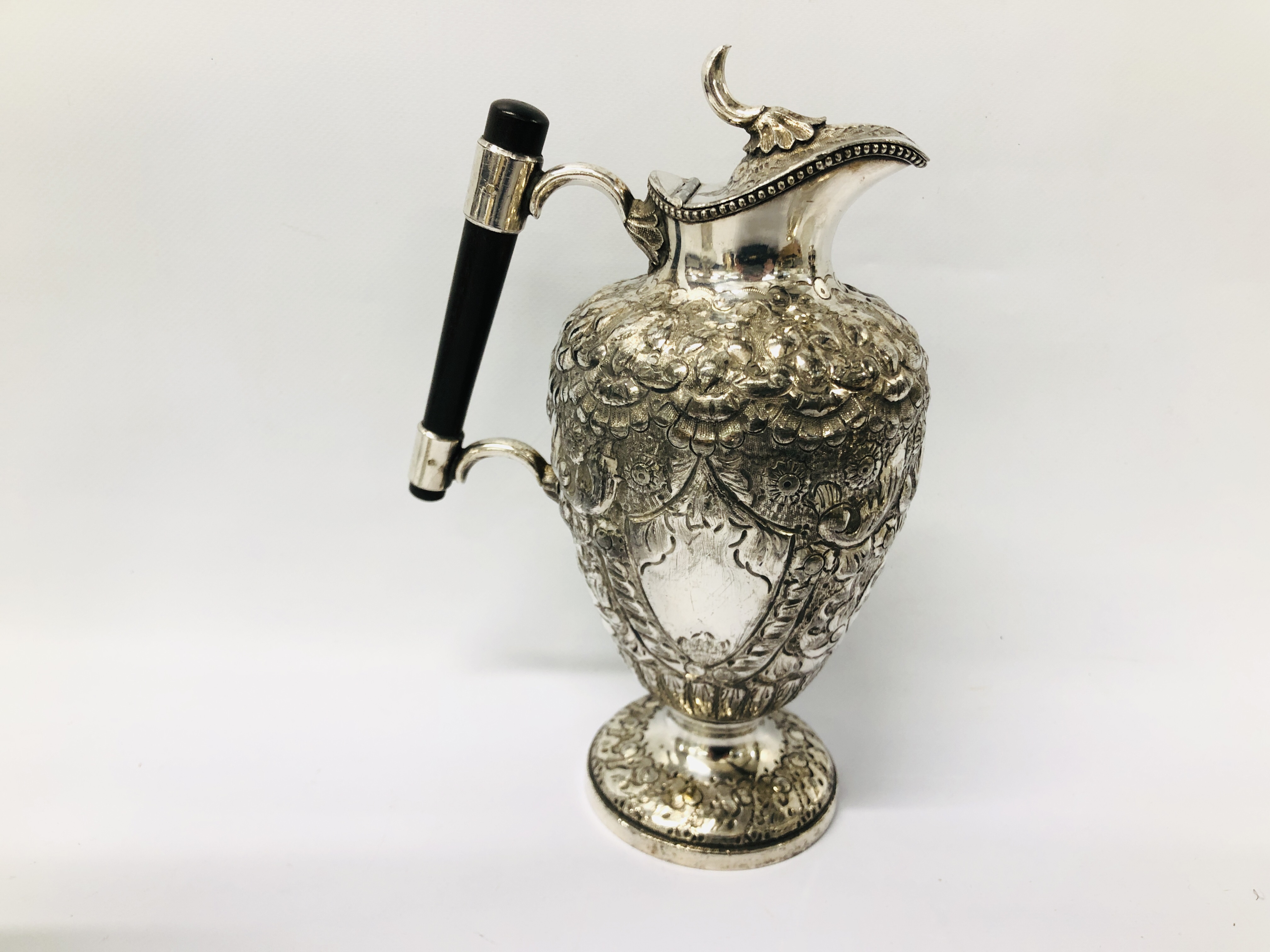 A SILVER PLATED DECANTER FASHIONED AS DUCK, A SILVER PLATED DECANTER FASHIONED AS DUCK, - Image 7 of 24