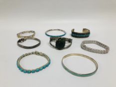 8 X ASSORTED SILVER AND WHITE METAL BRACELETS AND BANGLES