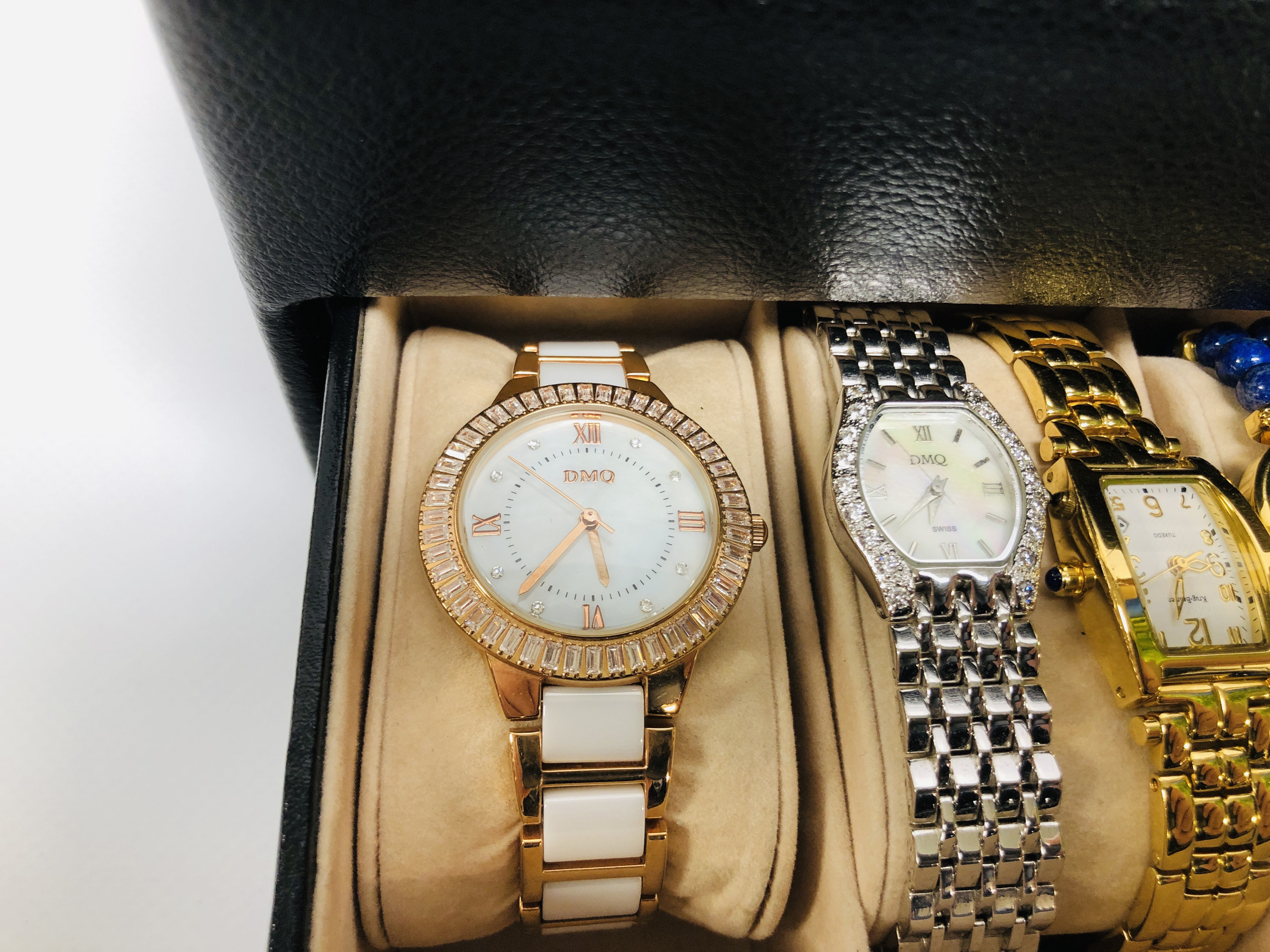 LEATHERETTE WRIST WATCH TREASURY BOX CONTAINING 20 X DESIGNER LADIES WRIST WATCHES OF VARIOUS - Image 8 of 9