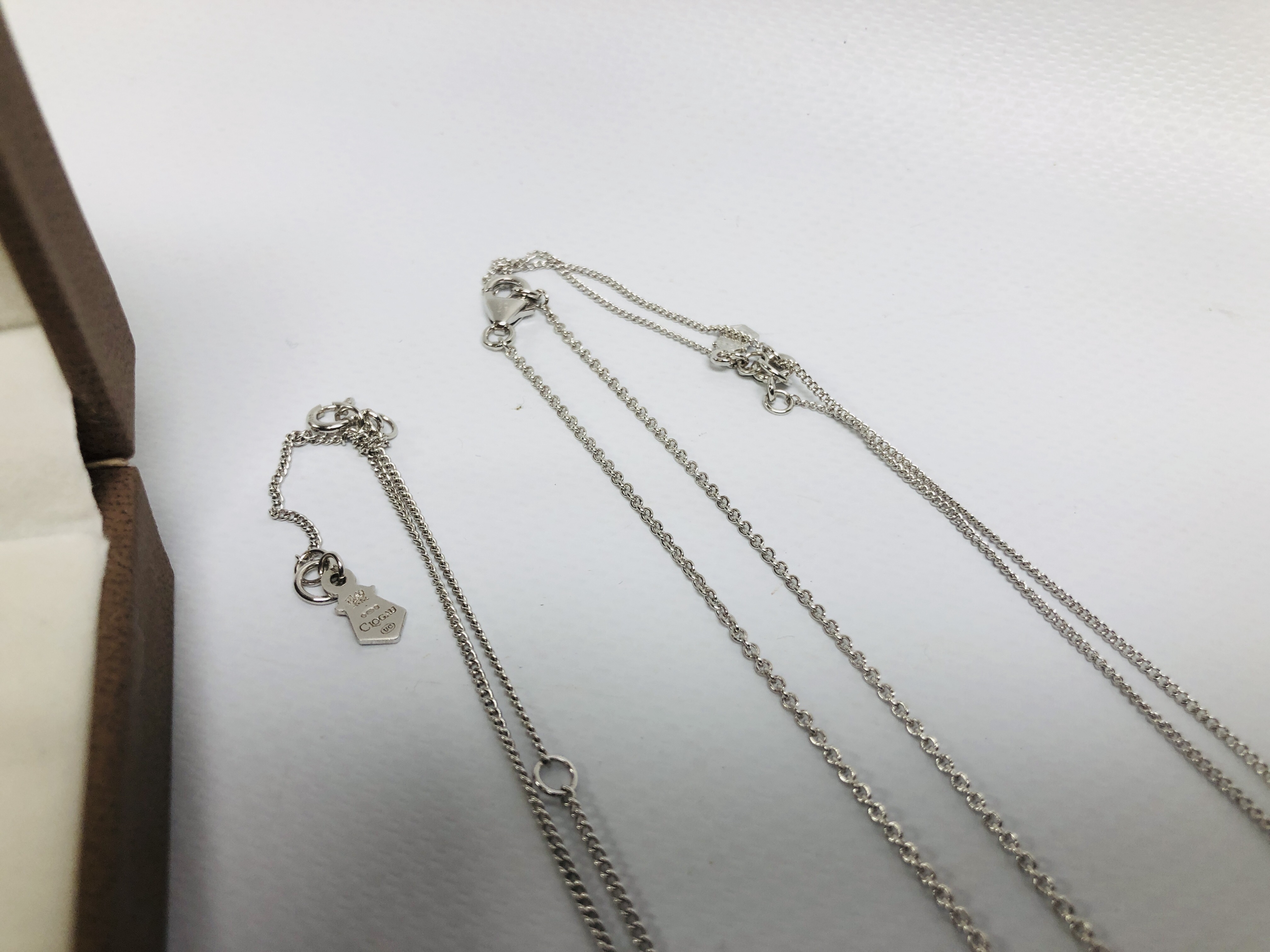 4 X SILVER DESIGNER PENDANT NECKLACES TWO OF WHICH ARE MARKED "CLOGAU" + PAIR OF MULTI PEARL DROP - Image 7 of 7