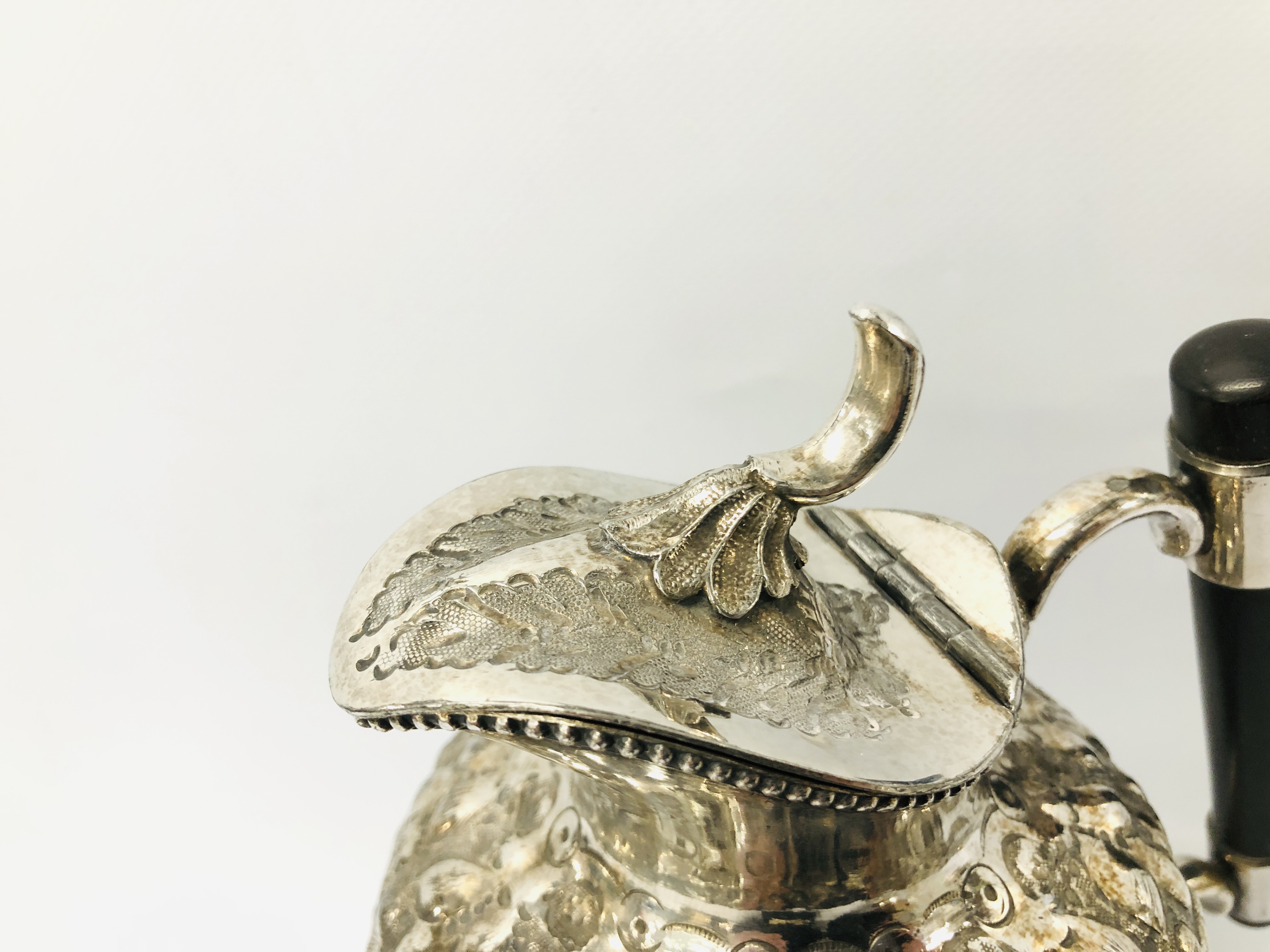 A SILVER PLATED DECANTER FASHIONED AS DUCK, A SILVER PLATED DECANTER FASHIONED AS DUCK, - Image 14 of 24