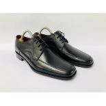 A PAIR OF AS NEW LOAKE GENT'S MAGNUM BLACK LEATHER SHOES,