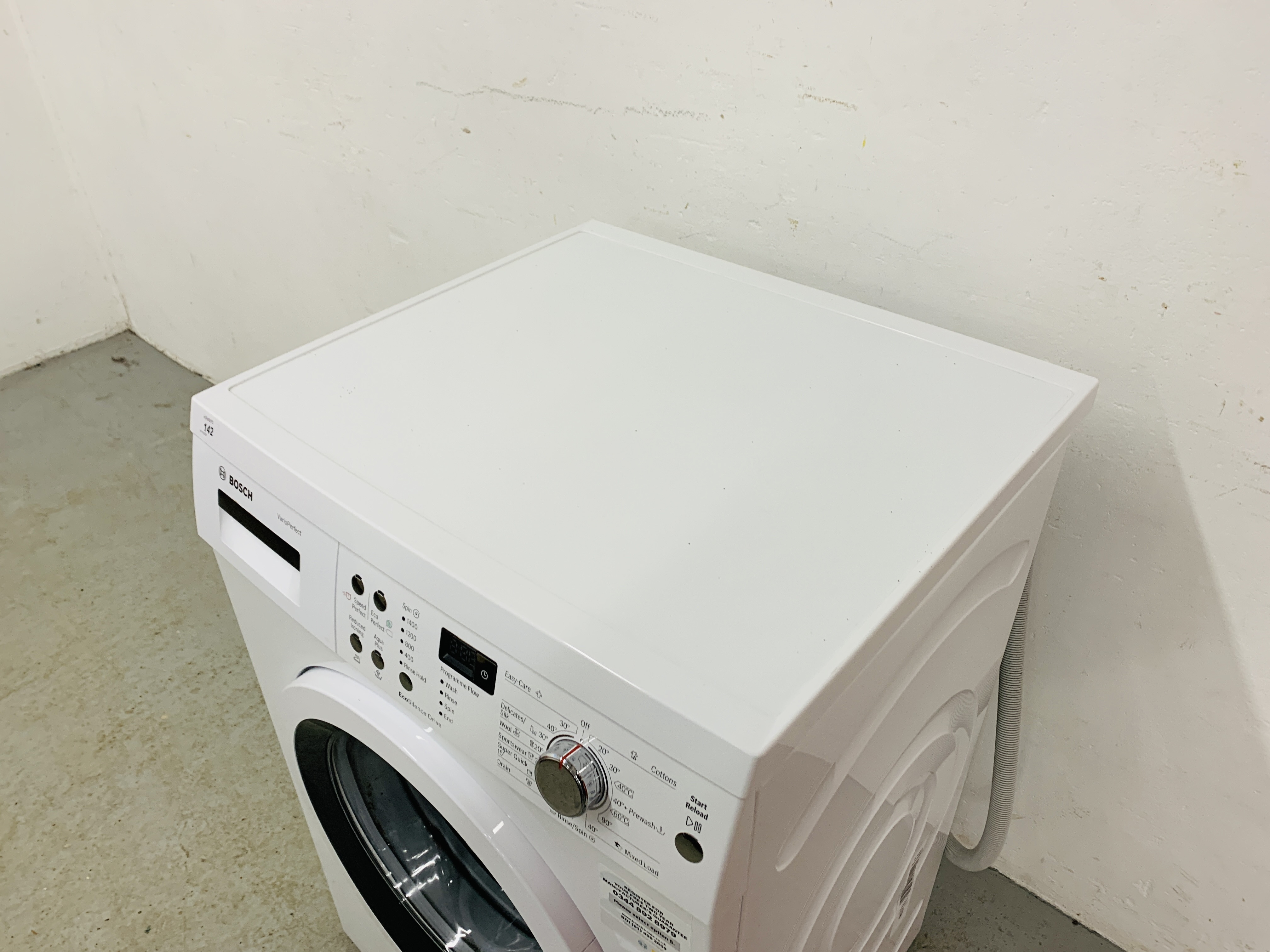 A BOSCH VARIO PERFECT WASHING MACHINE - SOLD AS SEEN - Image 7 of 9