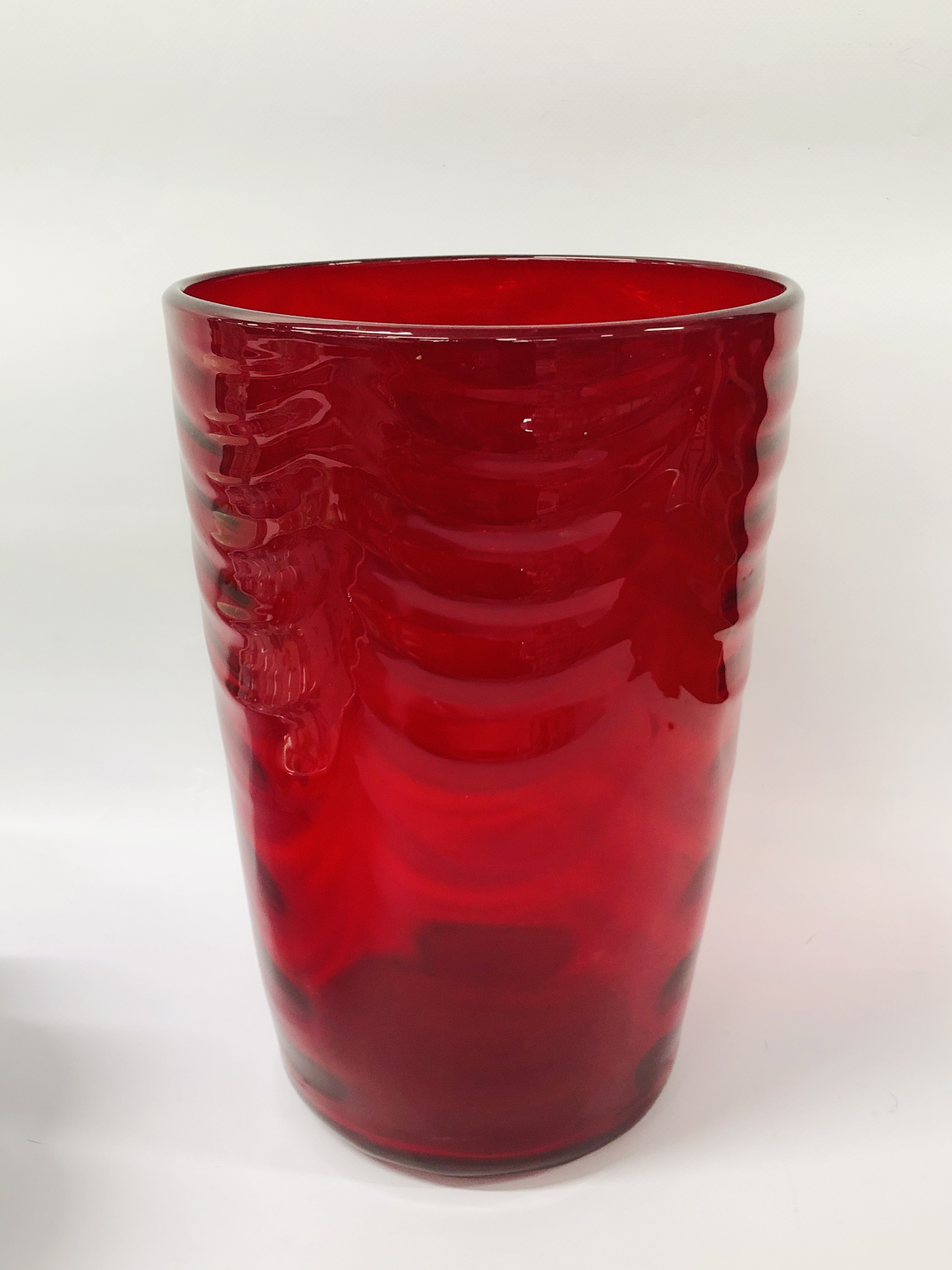 A FRENCH SCALLOPED EDGE CENTRE PIECE, ART GLASS RED VASE, HAND CRAFTED STUDIO POTTERY TEA POT, - Image 2 of 20