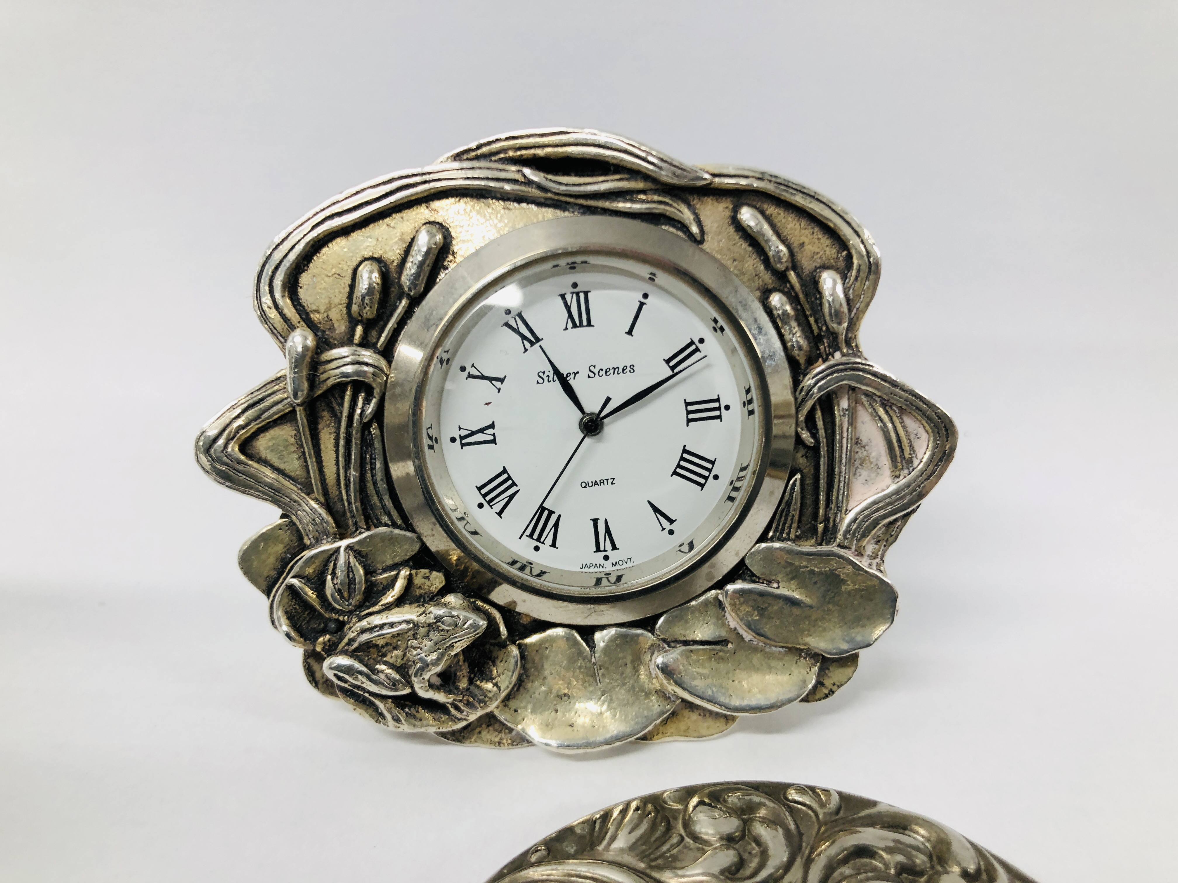 A SMALL SILVER CASED 30 HOUR BEDSIDE CLOCK ALONG WITH A SMALL QUARTZ CLOCK WITH SILVER MOUNT, - Image 5 of 11