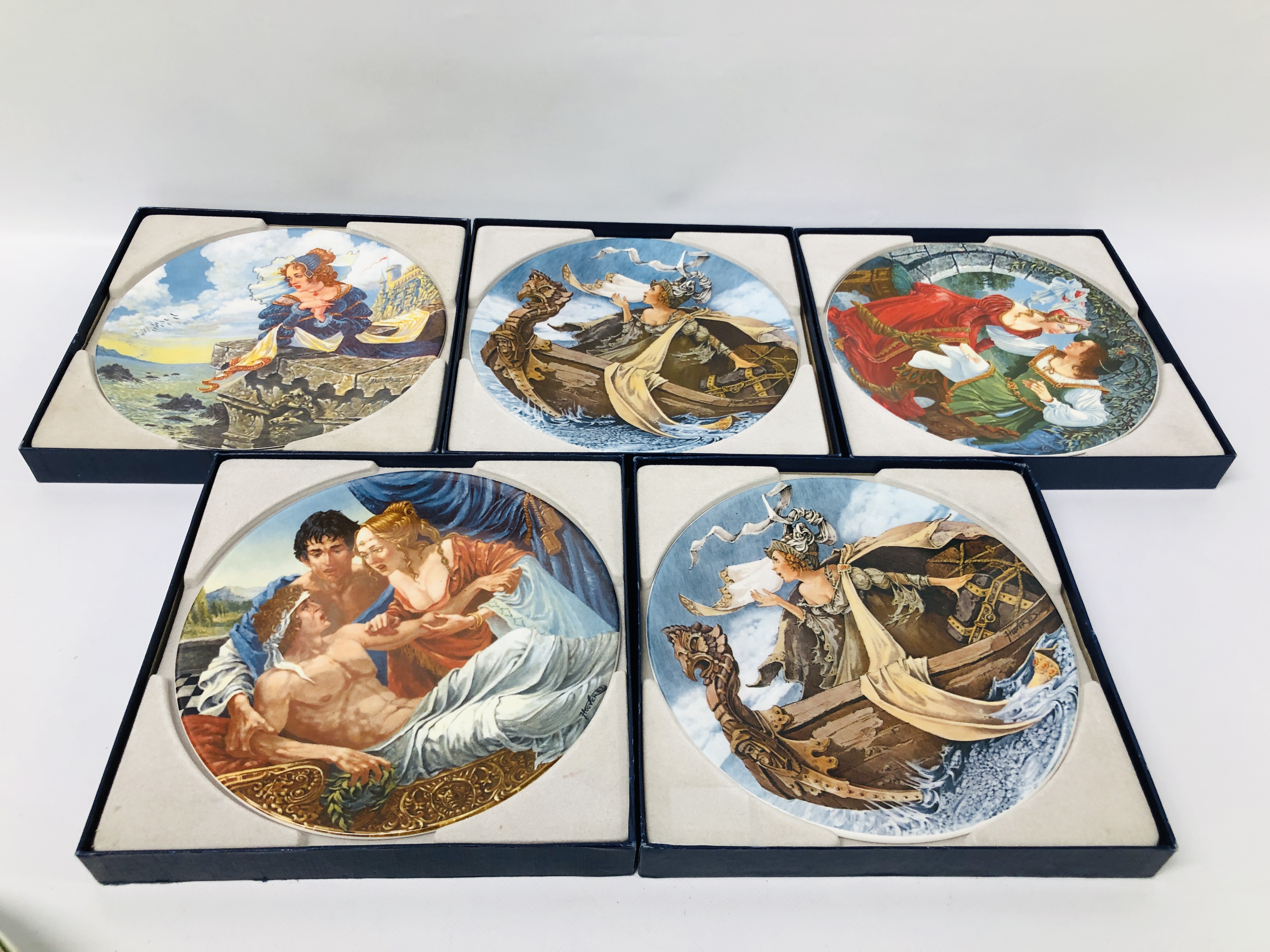 8 X ROYAL DOULTON COLLECTORS PLATES - THE ADMIRAL, THE HUNTING MAN, THE QUIRE, THE MAYOR, - Image 7 of 7