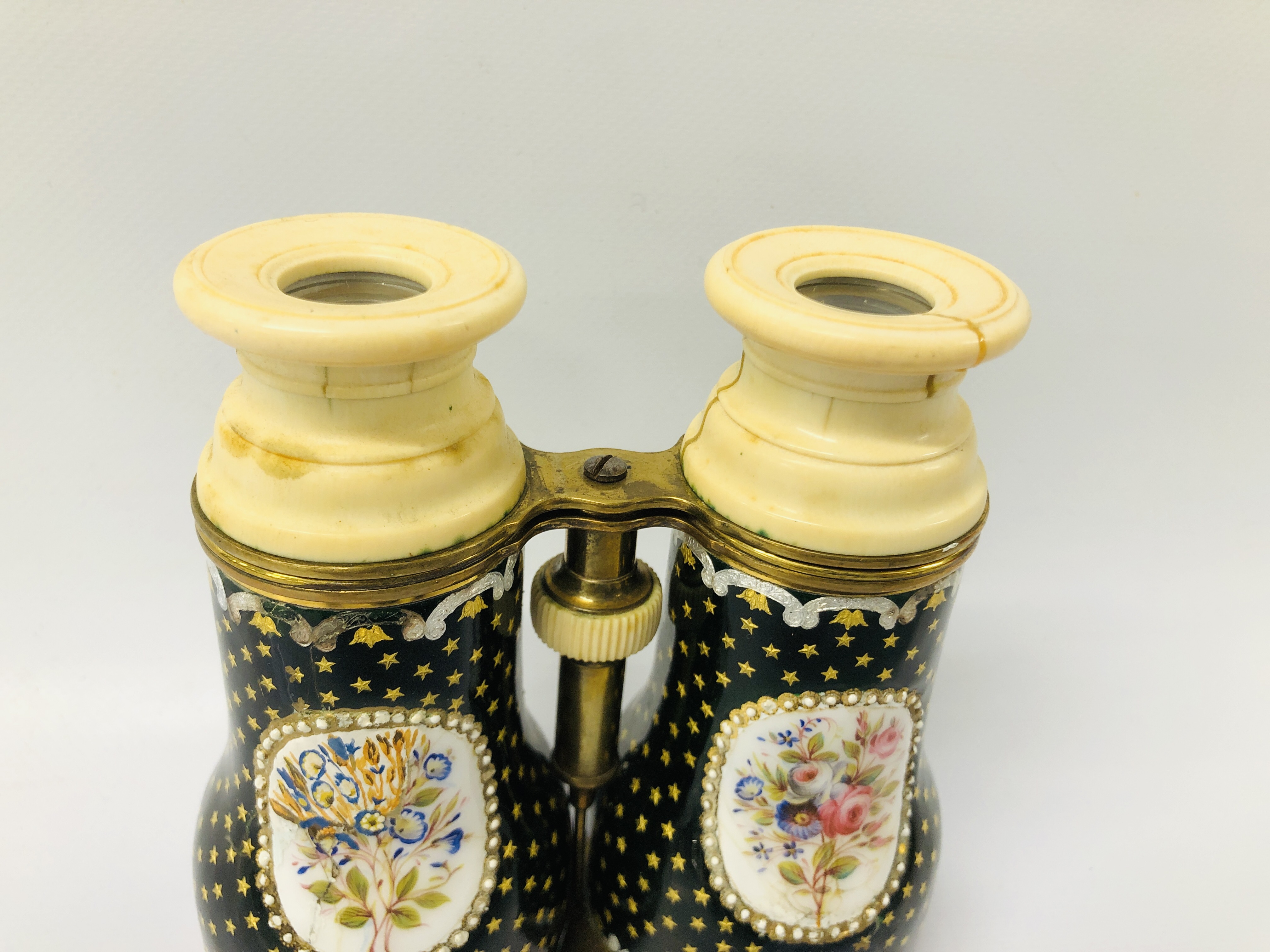 PAIR OF ANTIQUE IVORY AND ENAMEL OPERA GLASSES C1880 - Image 8 of 8