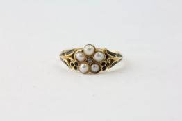 A PEARL AND BLACK ENAMELLED MOURNING RING SET IN 18CT.