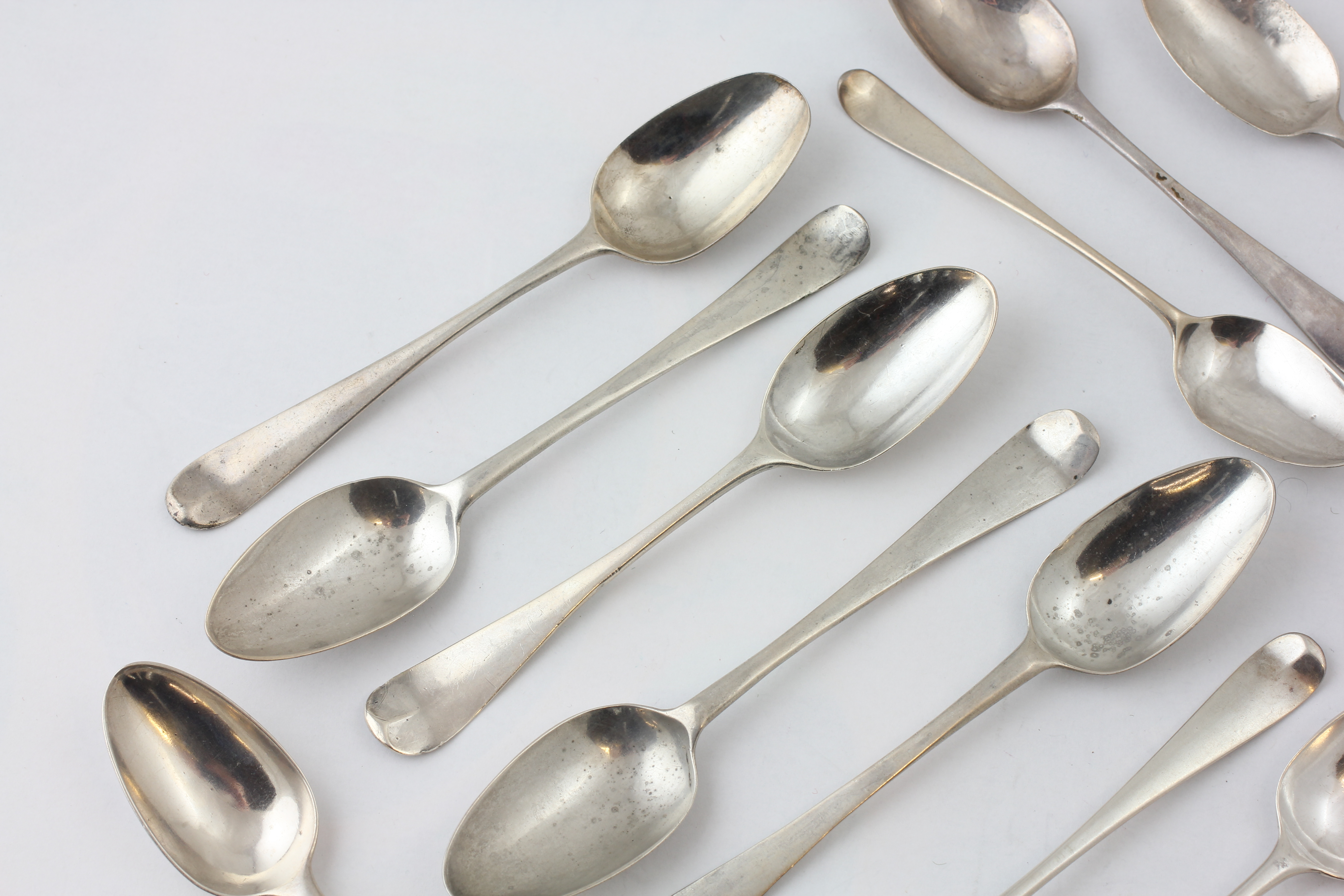 SIXTEEN VARIOUS SILVER TEASPOONS, - Image 3 of 4