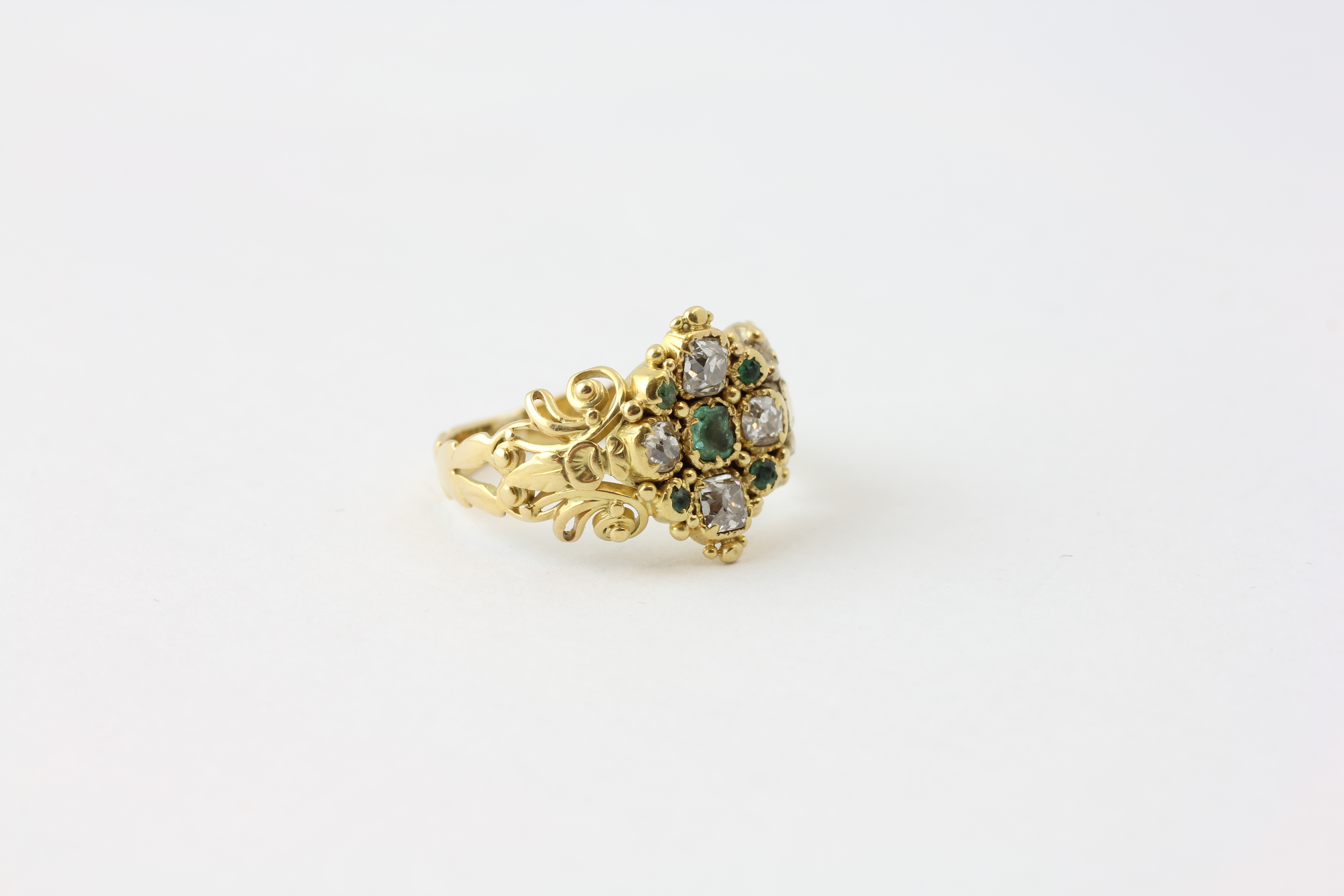 AN EMERALD AND DIAMOND RING, THE CENTRAL STONE APPROX. 2. - Image 2 of 6