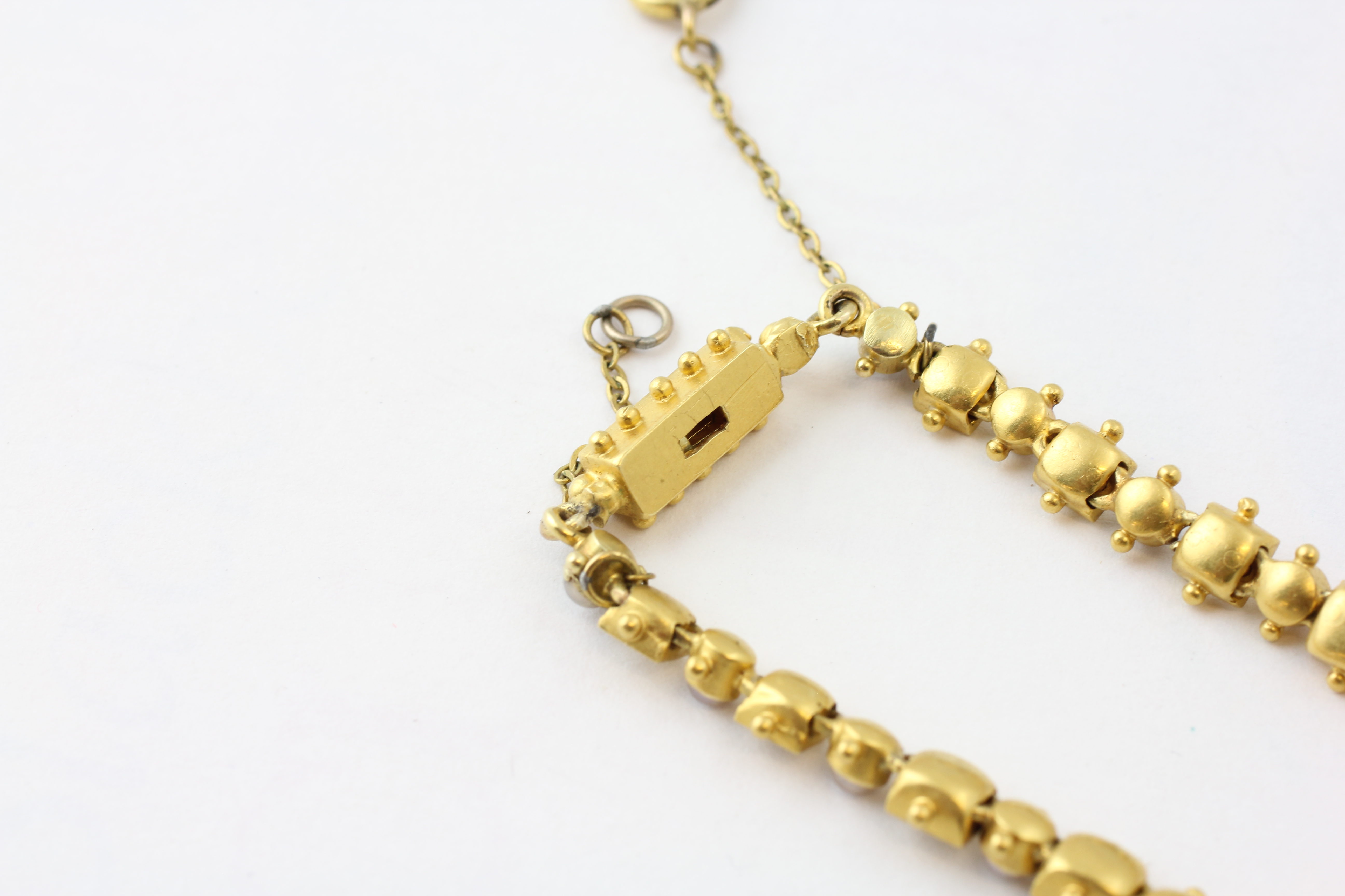 A YELLOW METAL PEARL AND DIAMOND NECKLACE, C. - Image 10 of 13