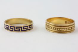 TWO 18CT GOLD RINGS, ONE OF BEADED DESIGN, RING SIZE I/J, THE OTHER OF GRECIAN KEY DESIGN,