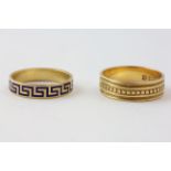 TWO 18CT GOLD RINGS, ONE OF BEADED DESIGN, RING SIZE I/J, THE OTHER OF GRECIAN KEY DESIGN,