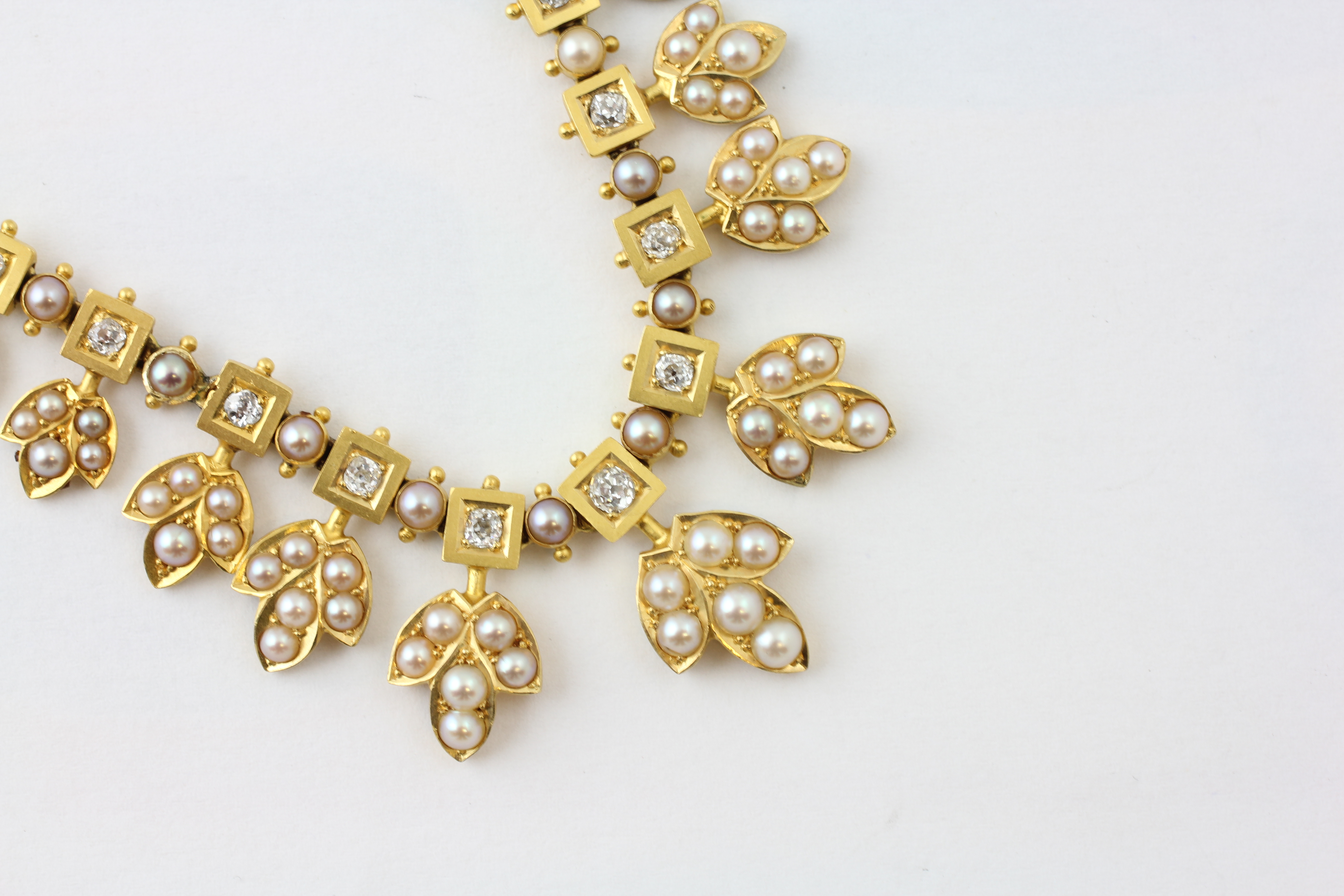 A YELLOW METAL PEARL AND DIAMOND NECKLACE, C. - Image 4 of 13