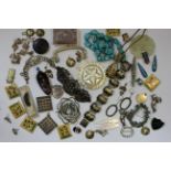 AN EXTENSIVE GROUP OF COSTUME JEWELLERY TO INCLUDE, WHITE METAL MOUNTS ON PURSES,