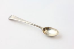 A GEORGIAN SNUFF SPOON,