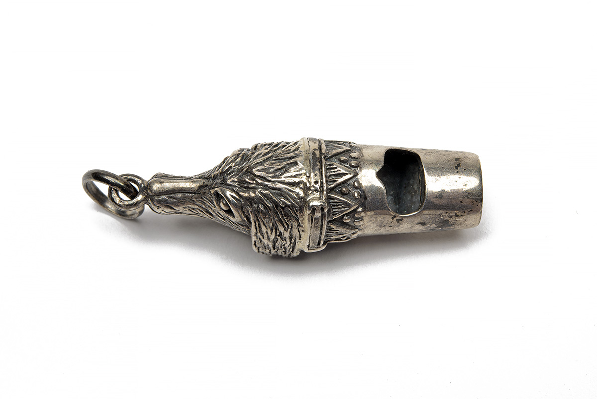 A SILVER DOG WHISTLE, in the form of a retriever head, the nose with lanyard ring, measuring approx. - Image 2 of 3