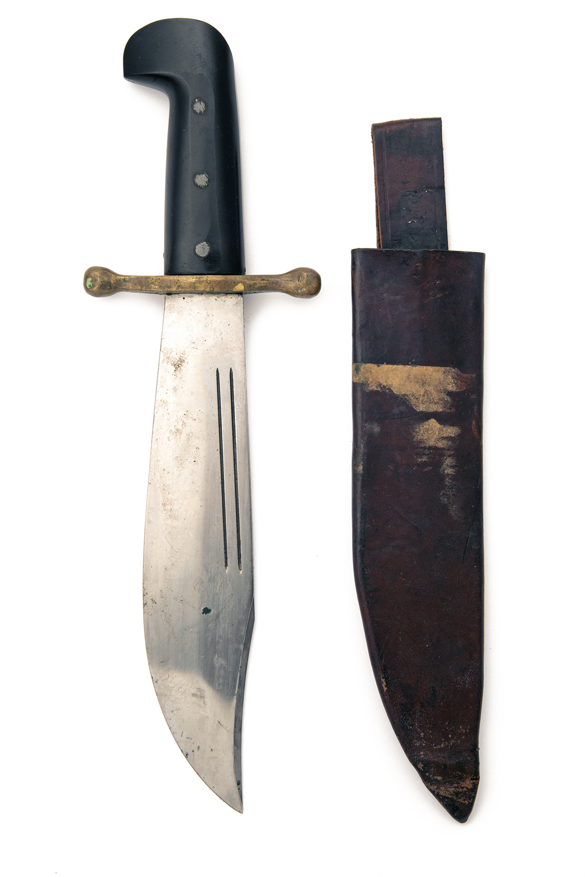 CASE CUTLERY CO. USA A WORLD WAR TWO MILITARY BOWIE-KNIFE, MODEL 'V44', with bright 10in. clip-point