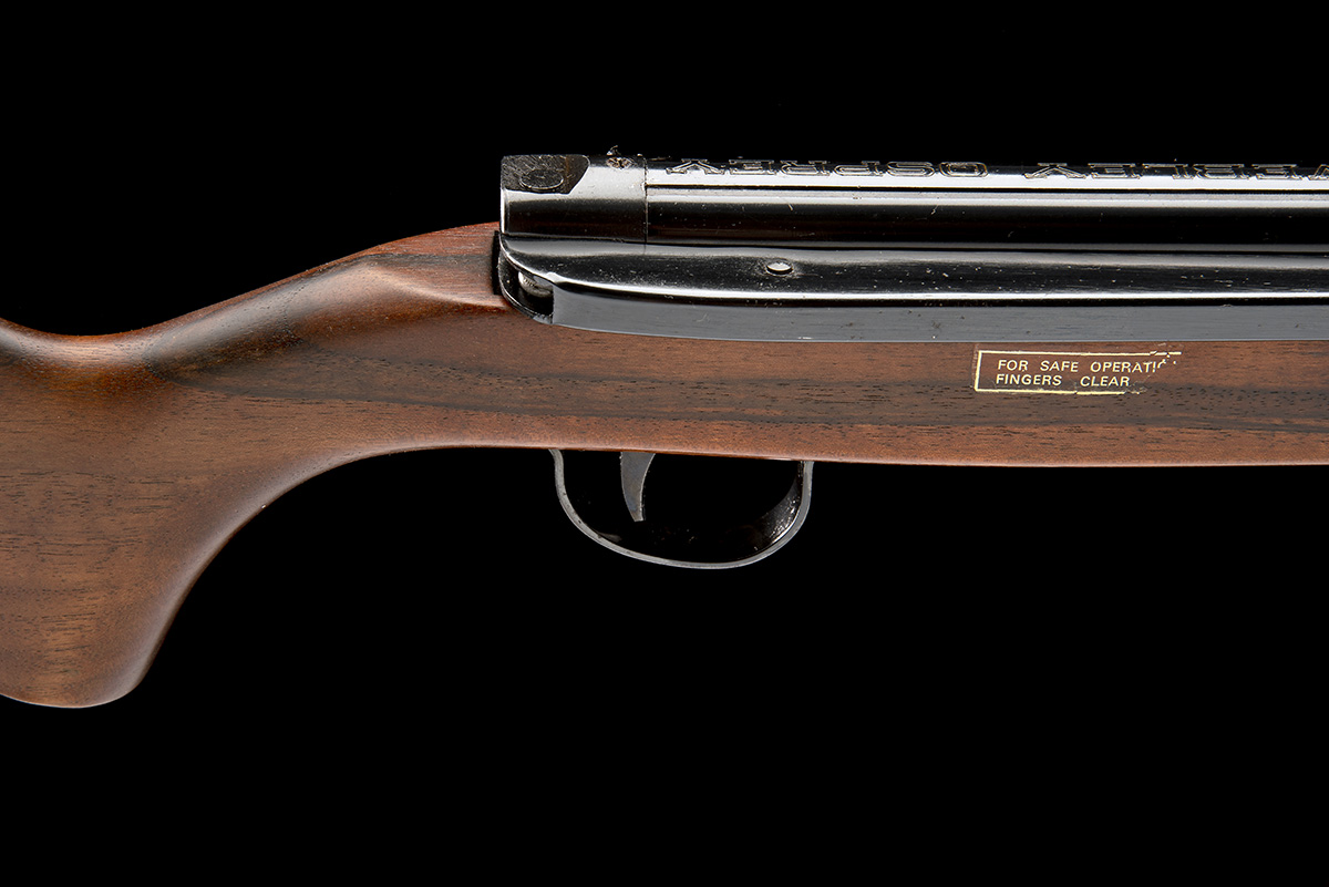 WEBLEY & SCOTT, BIRMINGHAM A SCARCE BOXED .177 SIDE-LEVER AIR-RIFLE, MODEL 'OSPREY', serial no. - Image 4 of 11