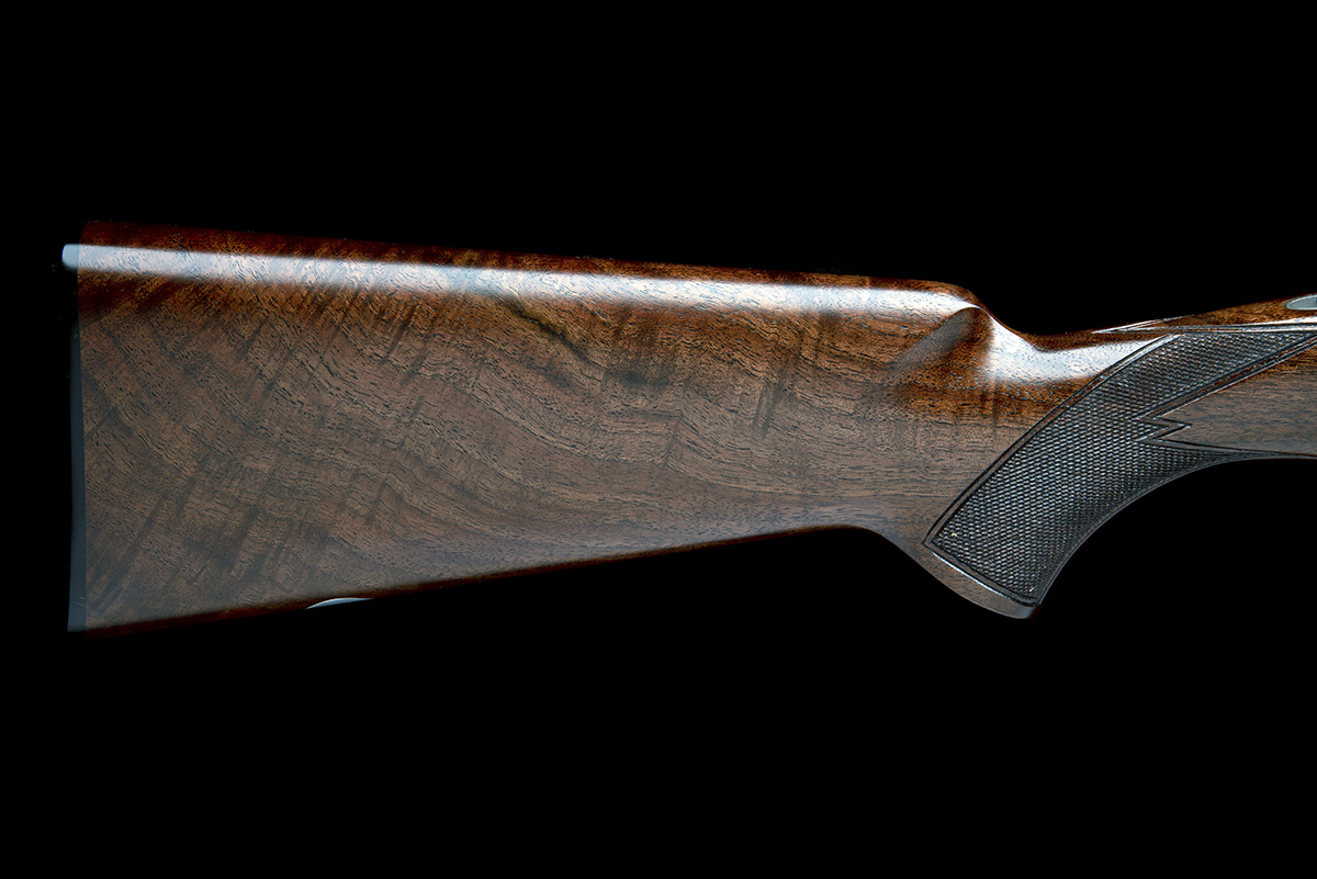 MIROKU FIREARMS MFG. CO. A NEW AND UNUSED 12-BORE 'MK 60 SPORT GRADE 5' SINGLE-TRIGGER OVER AND - Image 5 of 8