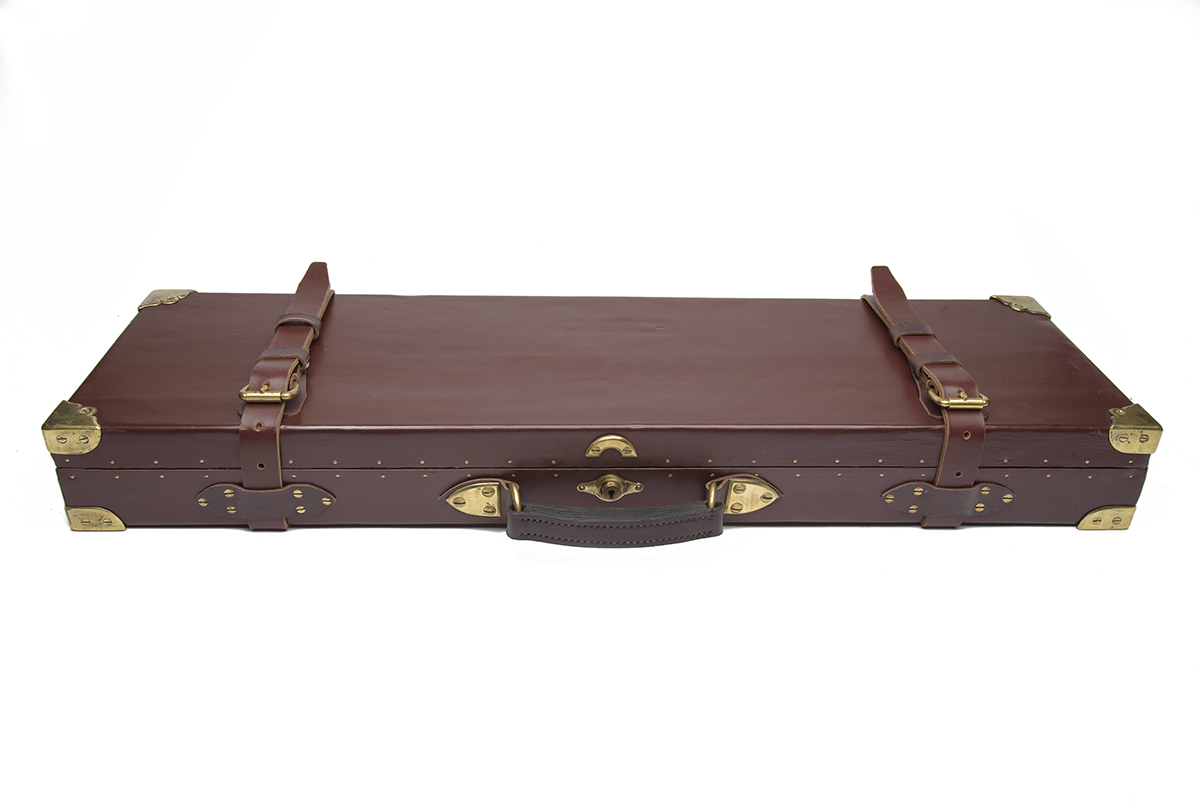 A BRASS-CORNERED OAK AND LEATHER SMALL-BORE SINGLE GUNCASE, fitted for 28in. barrels, the interior - Image 2 of 2