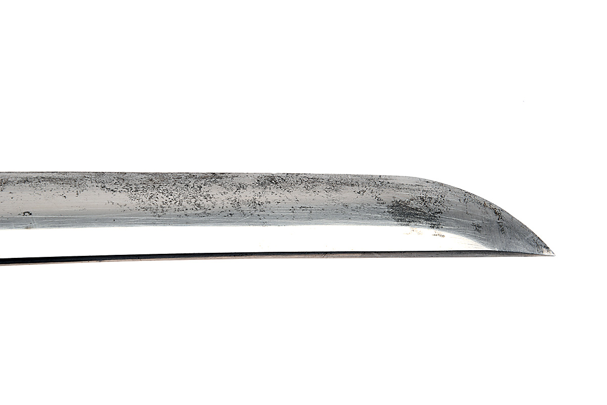 A JAPANESE WORLD WAR TWO 'SHIN-GUNTO' MOUNTED OFFICER'S KATANA WITH SIGNED BLADE, almost certainly a - Image 13 of 14