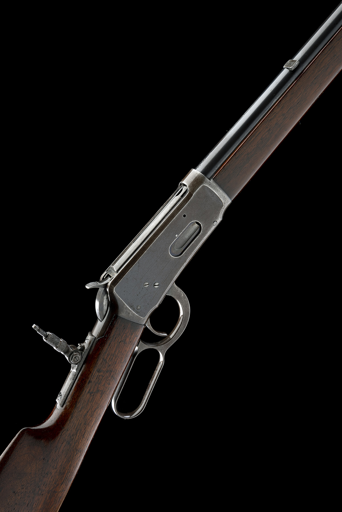 WINCHESTER REPEATING ARMS, USA A .32-40 (W&B) LEVER-ACTION REPEATING SPORTING RIFLE, MODEL '1894',