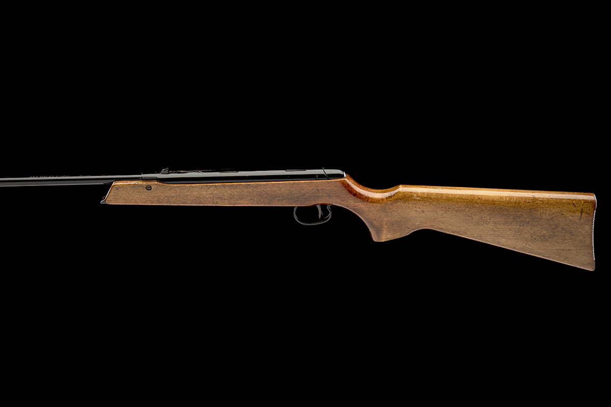 BSA, BIRMINGHAM A SCARCE .177 UNDER-LEVER AIR-RIFLE, MODEL 'MERLIN MKI', serial no. K04379, for - Image 2 of 8