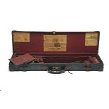 HOLLAND & HOLLAND A LEATHER SINGLE GUNCASE, fitted for 30in. barrels, the interior lined with maroon