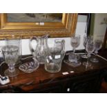 Various collectable glass ware