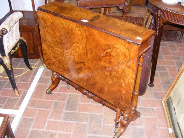 A Victorian burr walnut Sutherland table