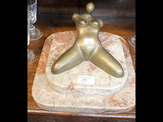 An unusual Art Deco style bronze abstract sculptur