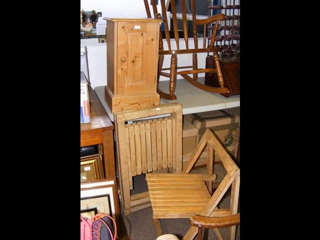 A pine bedside table together with three fold down